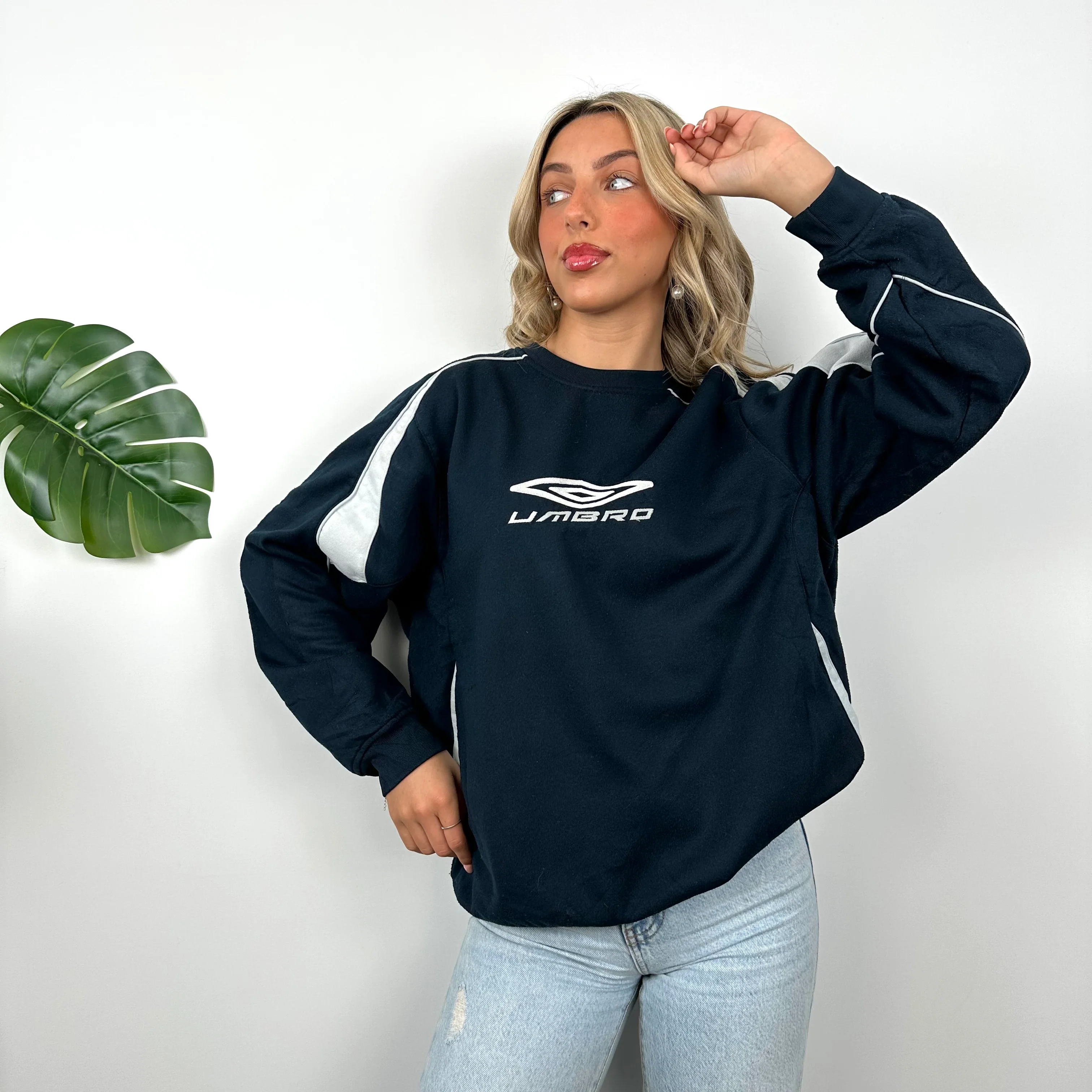 Umbro Navy Embroidered Spell Out Sweatshirt (XL) - Image 4