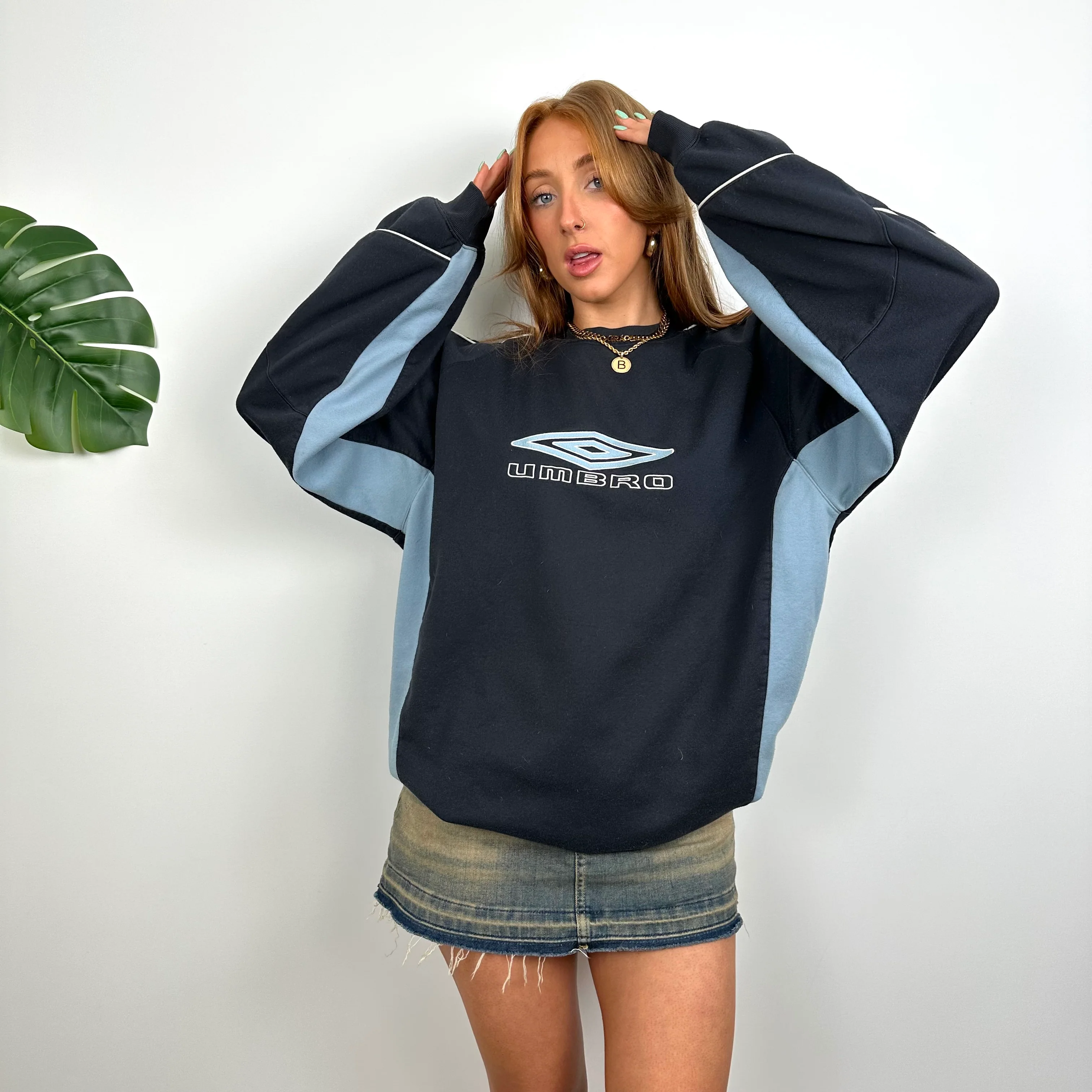 Umbro Navy Embroidered Spell Out Sweatshirt (L) - Image 7