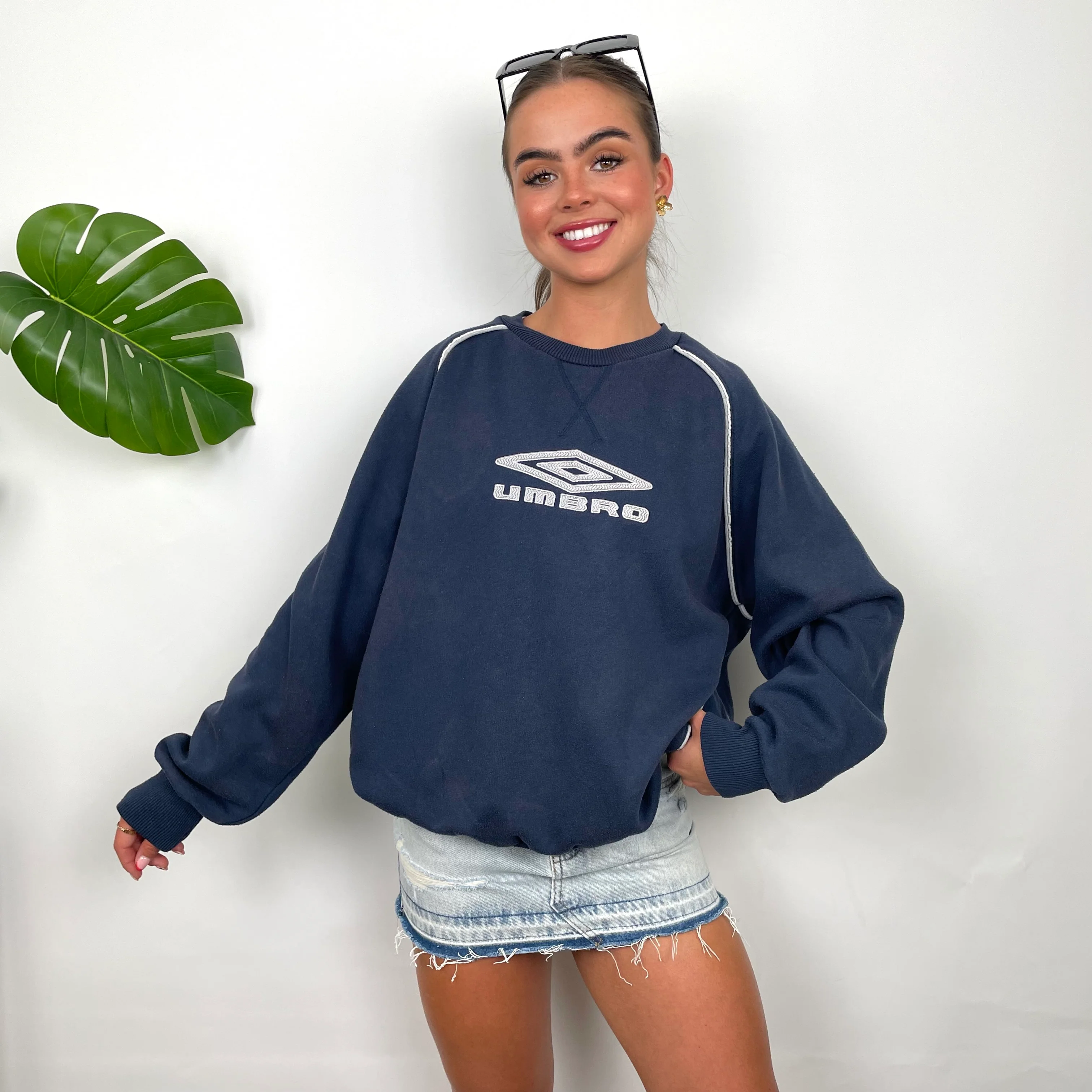Umbro Navy Embroidered Spell Out Sweatshirt (L) - Image 4