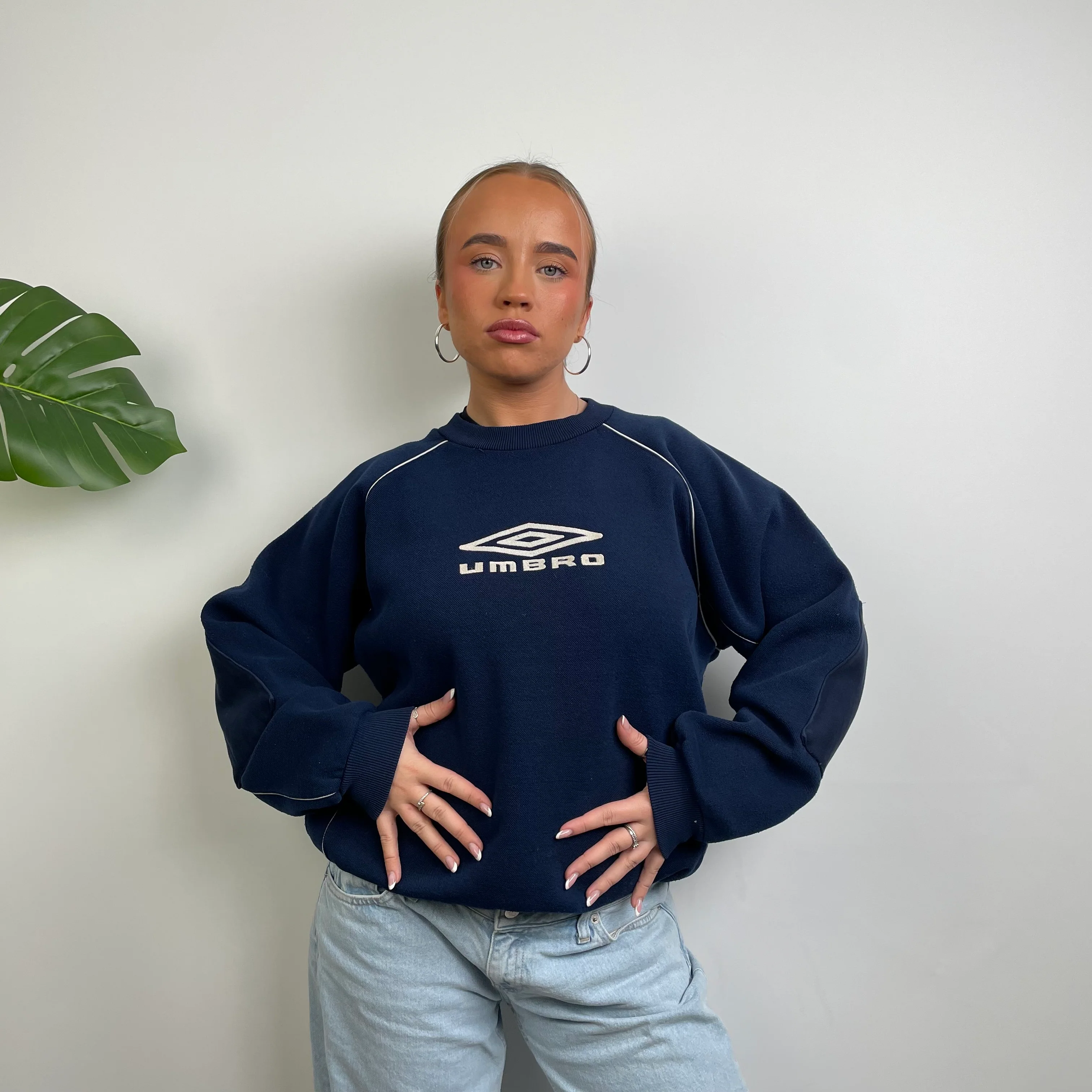 Umbro Navy Embroidered Spell Out Sweatshirt (S) - Image 4