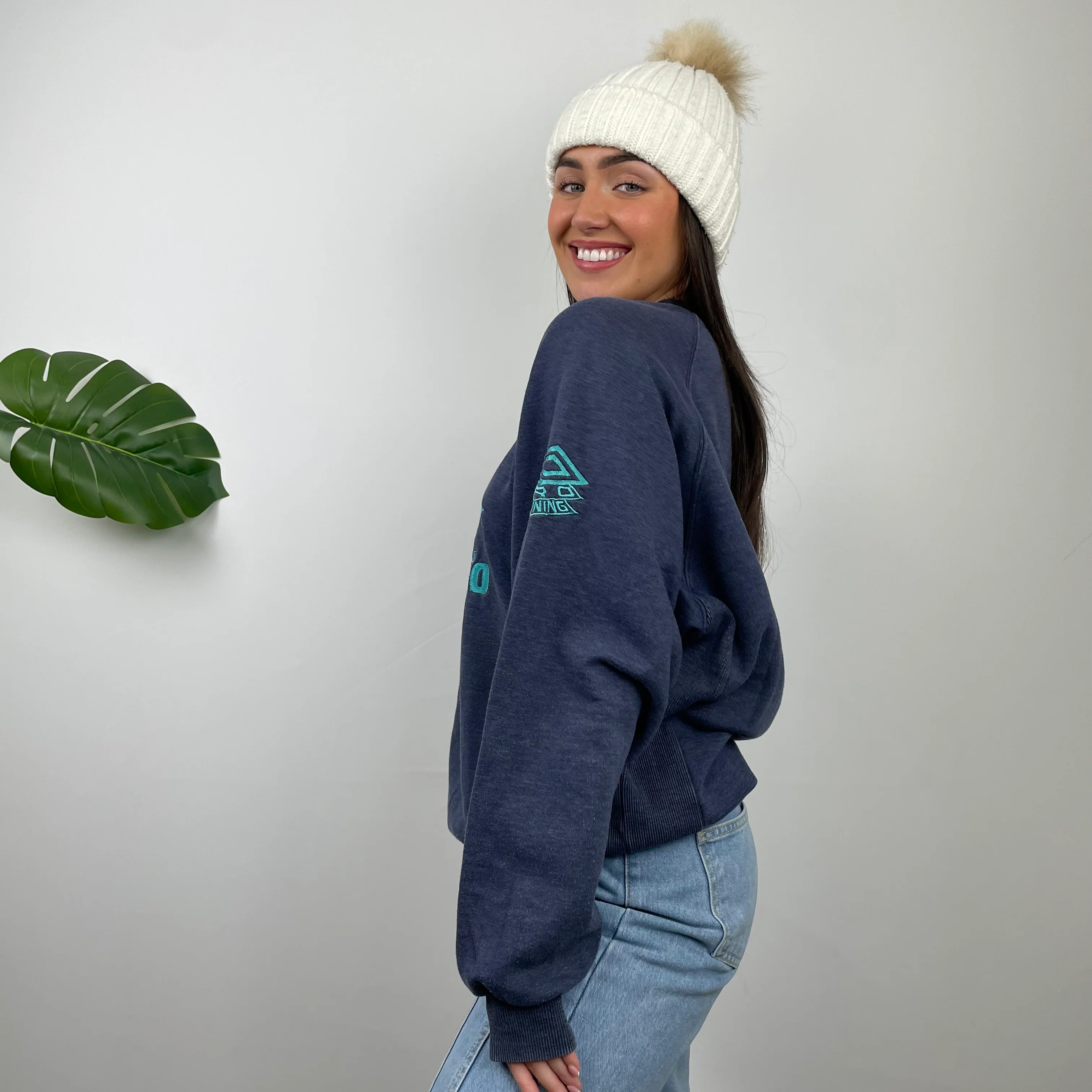 Umbro Navy Embroidered Spell Out Sweatshirt (L) - Image 5