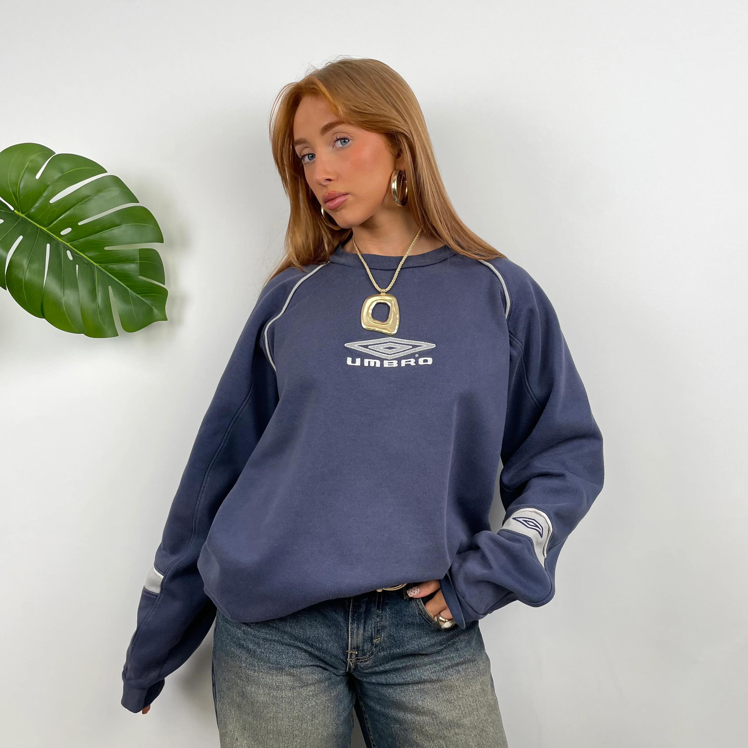 Umbro Navy Embroidered Spell Out Sweatshirt (M) - Image 2