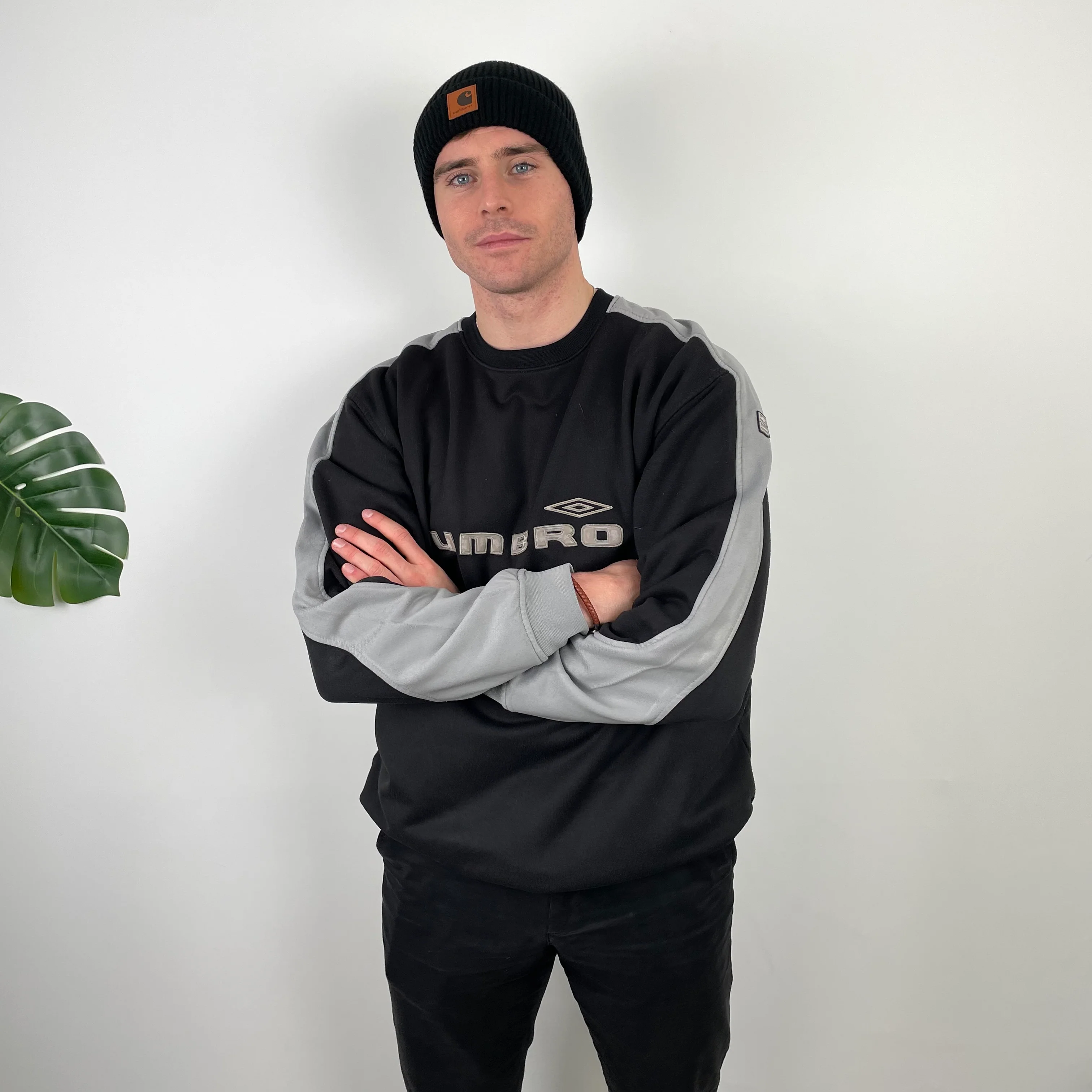Umbro Black Embroidered Spell Out Sweatshirt (XL) - Image 3
