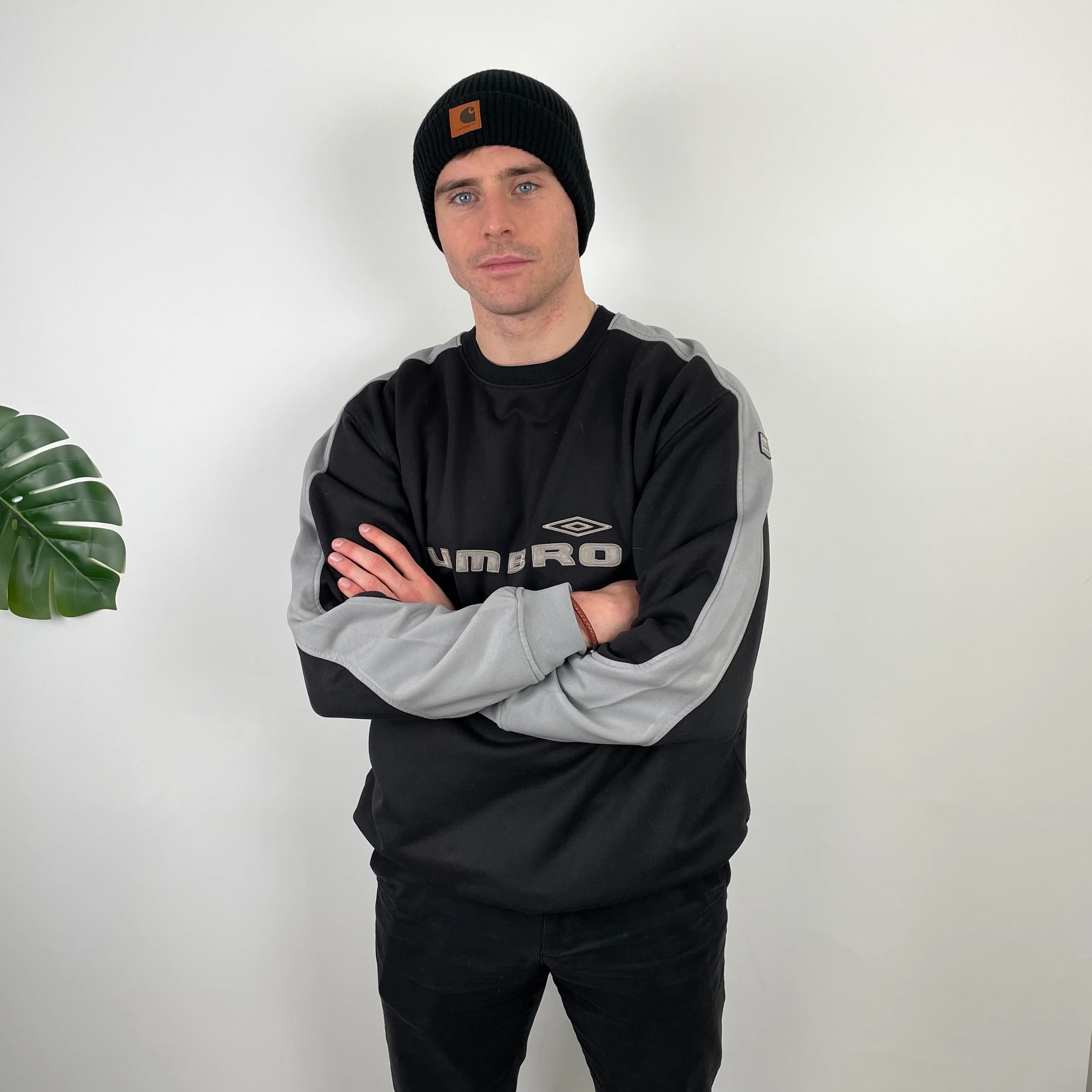 Umbro Black Embroidered Spell Out Sweatshirt (XL) - Image 4