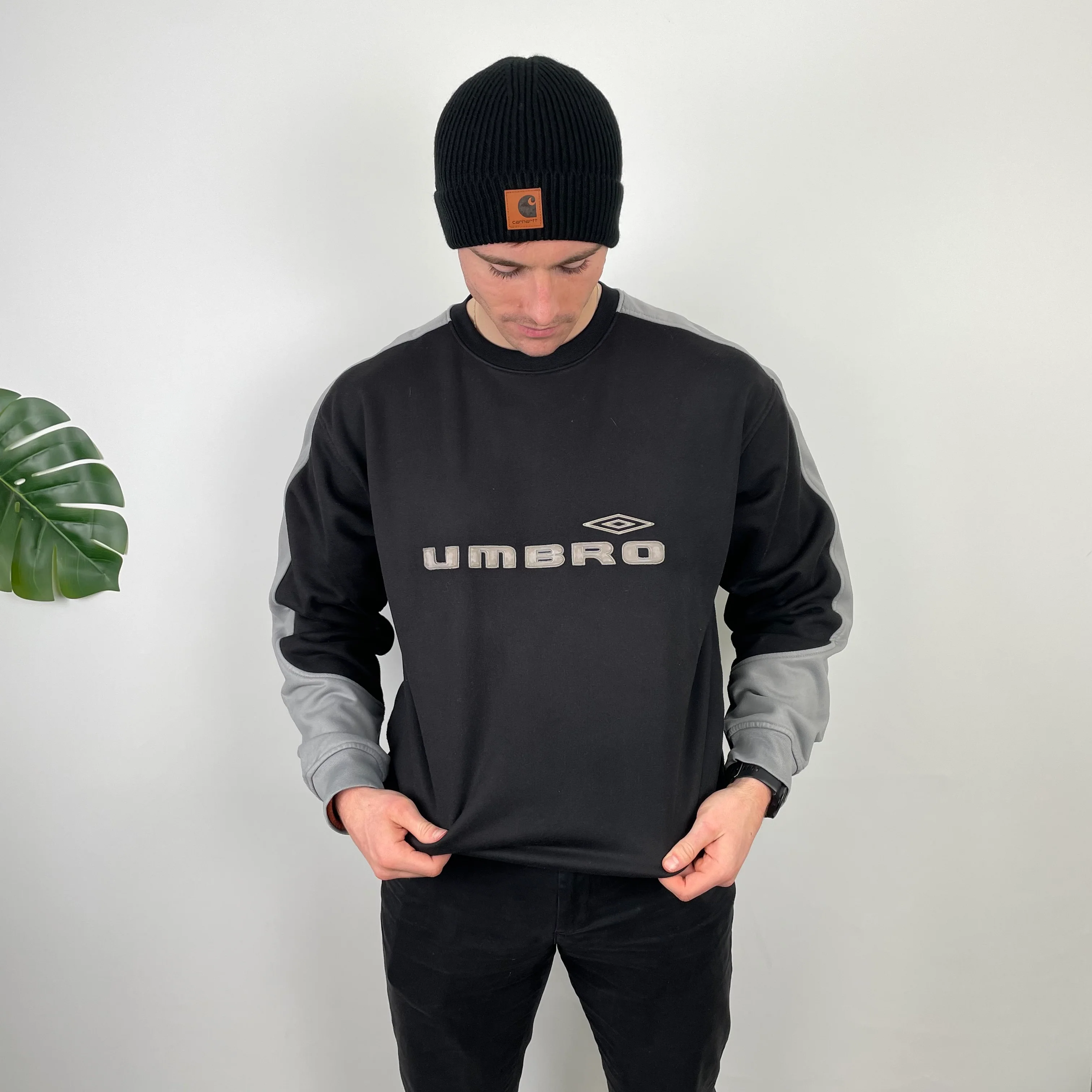 Umbro Black Embroidered Spell Out Sweatshirt (XL) - Image 5