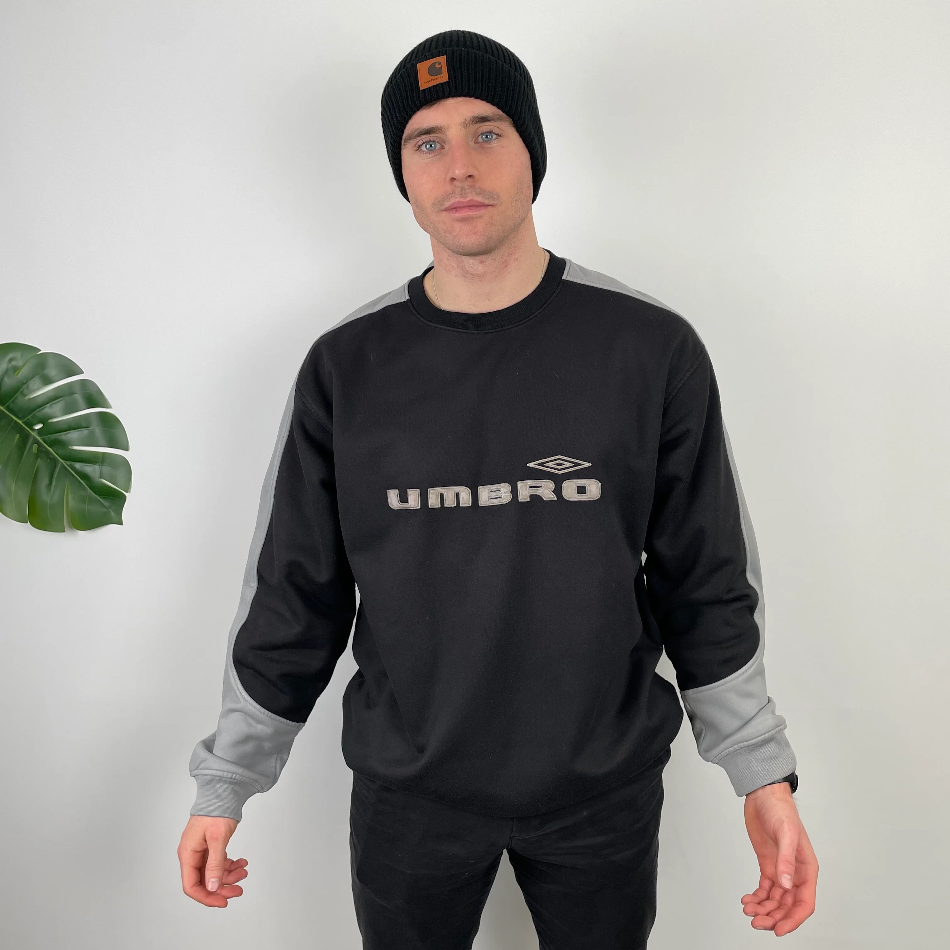 Umbro Black Embroidered Spell Out Sweatshirt (XL) - Image 8