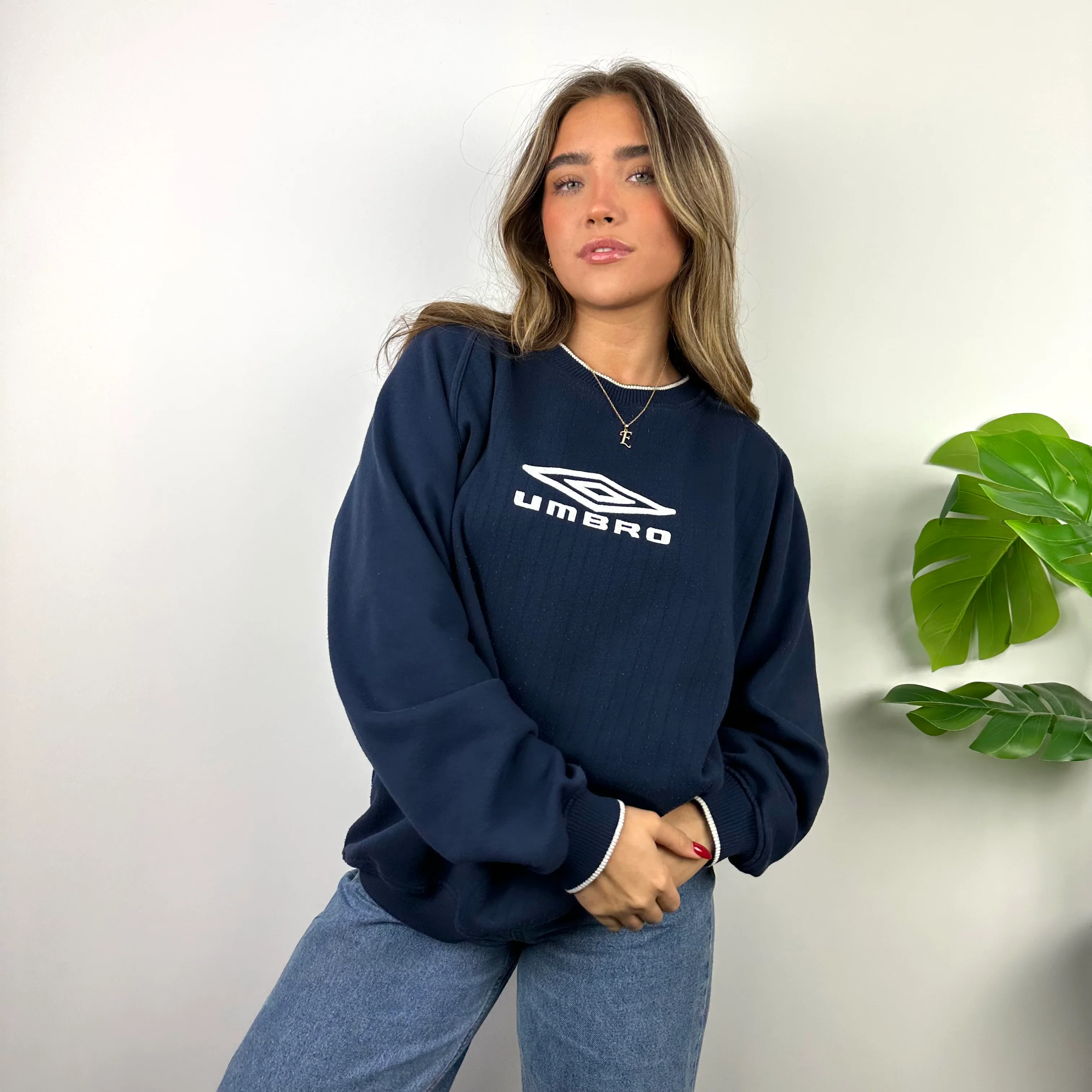 Umbro Navy Embroidered Spell Out Sweatshirt (XL) - Image 3