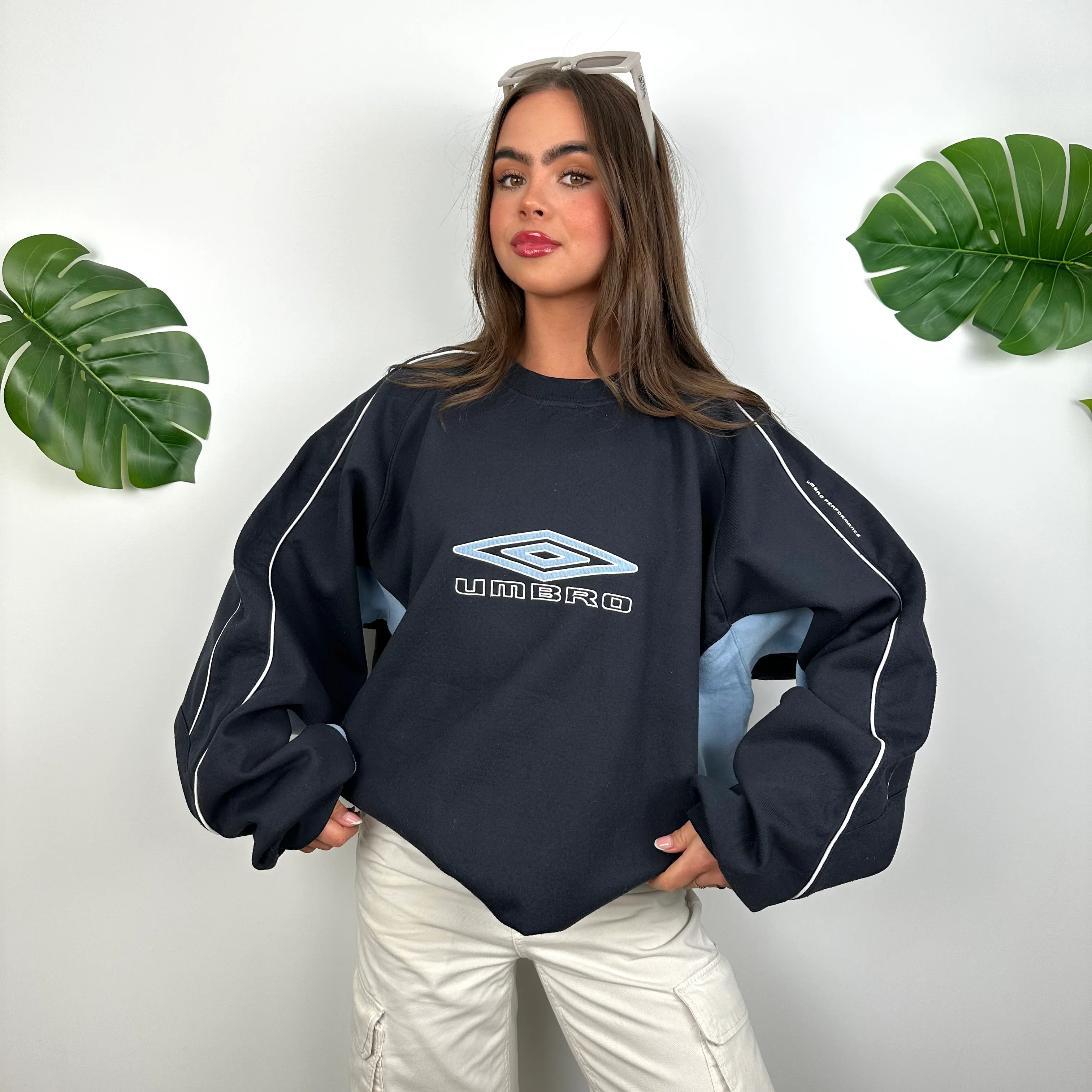 Umbro Navy Embroidered Spell Out Sweatshirt (XL) - Image 3