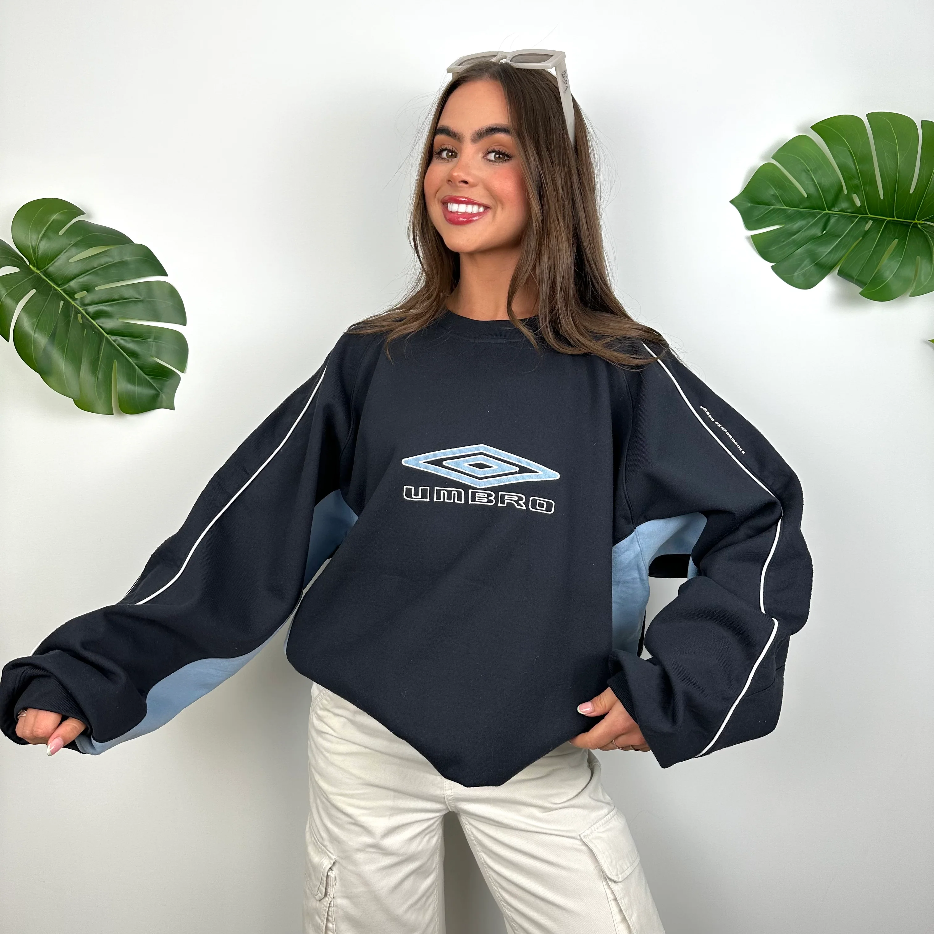 Umbro Navy Embroidered Spell Out Sweatshirt (XL) - Image 4