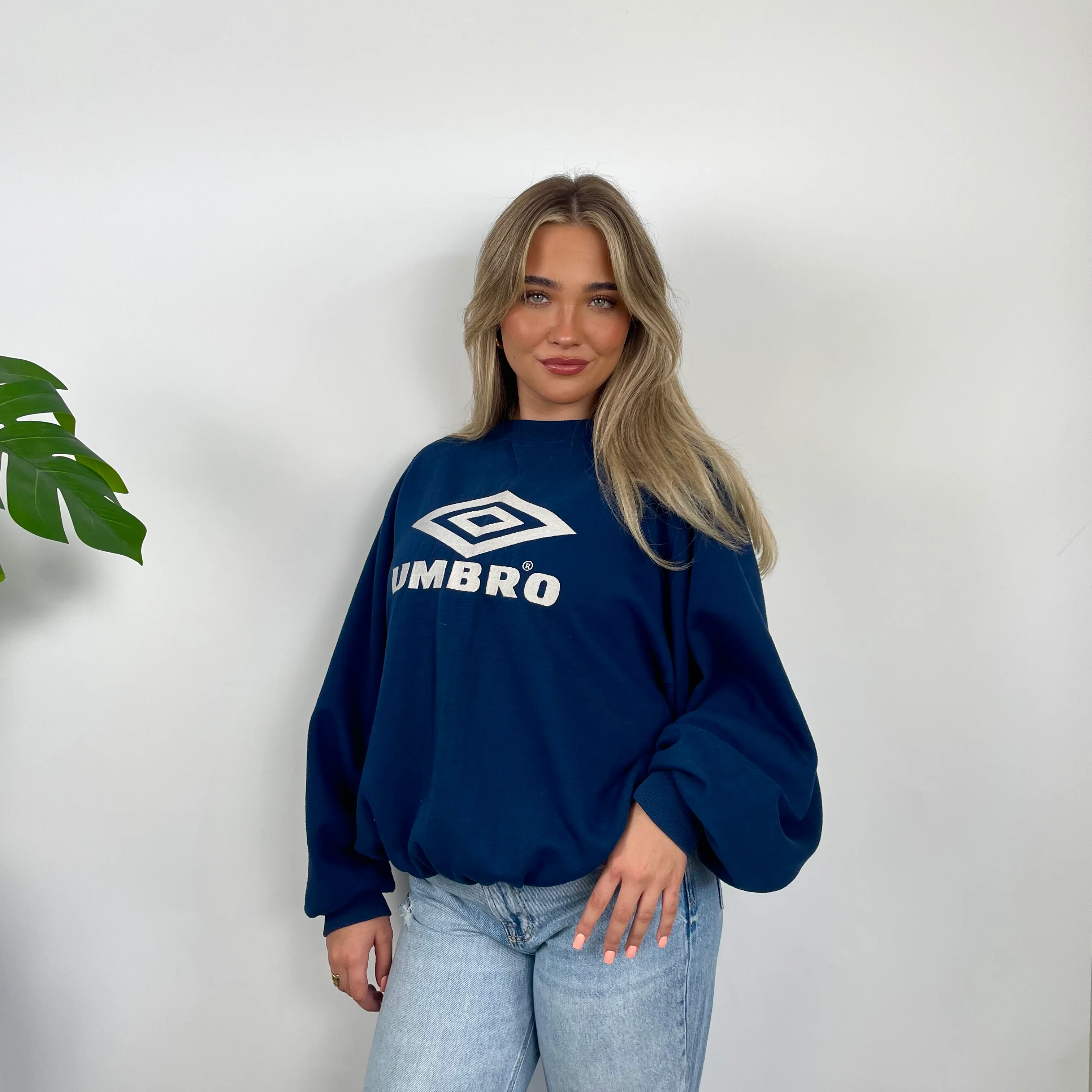 Umbro Navy Embroidered Spell Out Sweatshirt (M) - Image 2