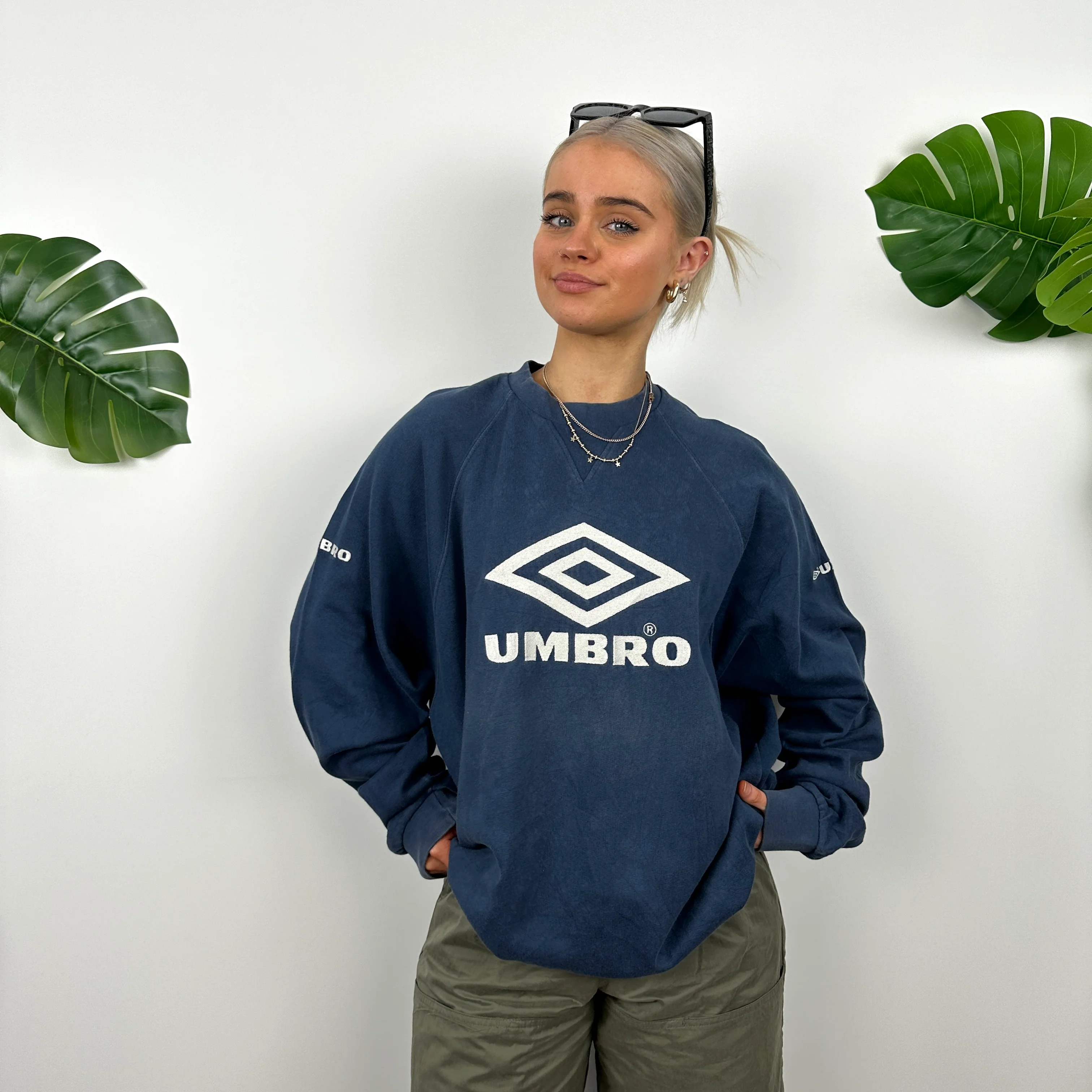 Umbro Navy Embroidered Spell Out Sweatshirt (M) - Image 2