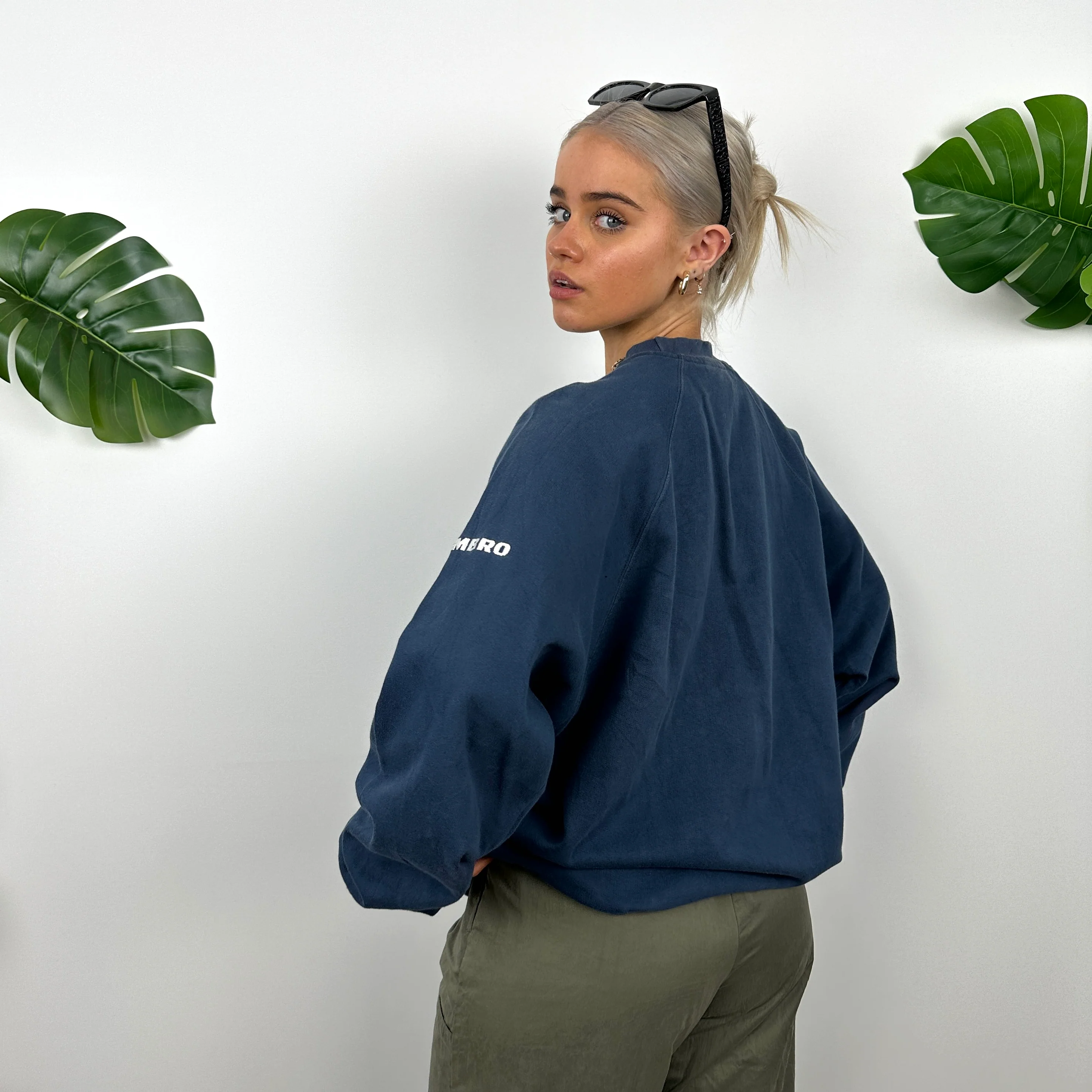 Umbro Navy Embroidered Spell Out Sweatshirt (M) - Image 5