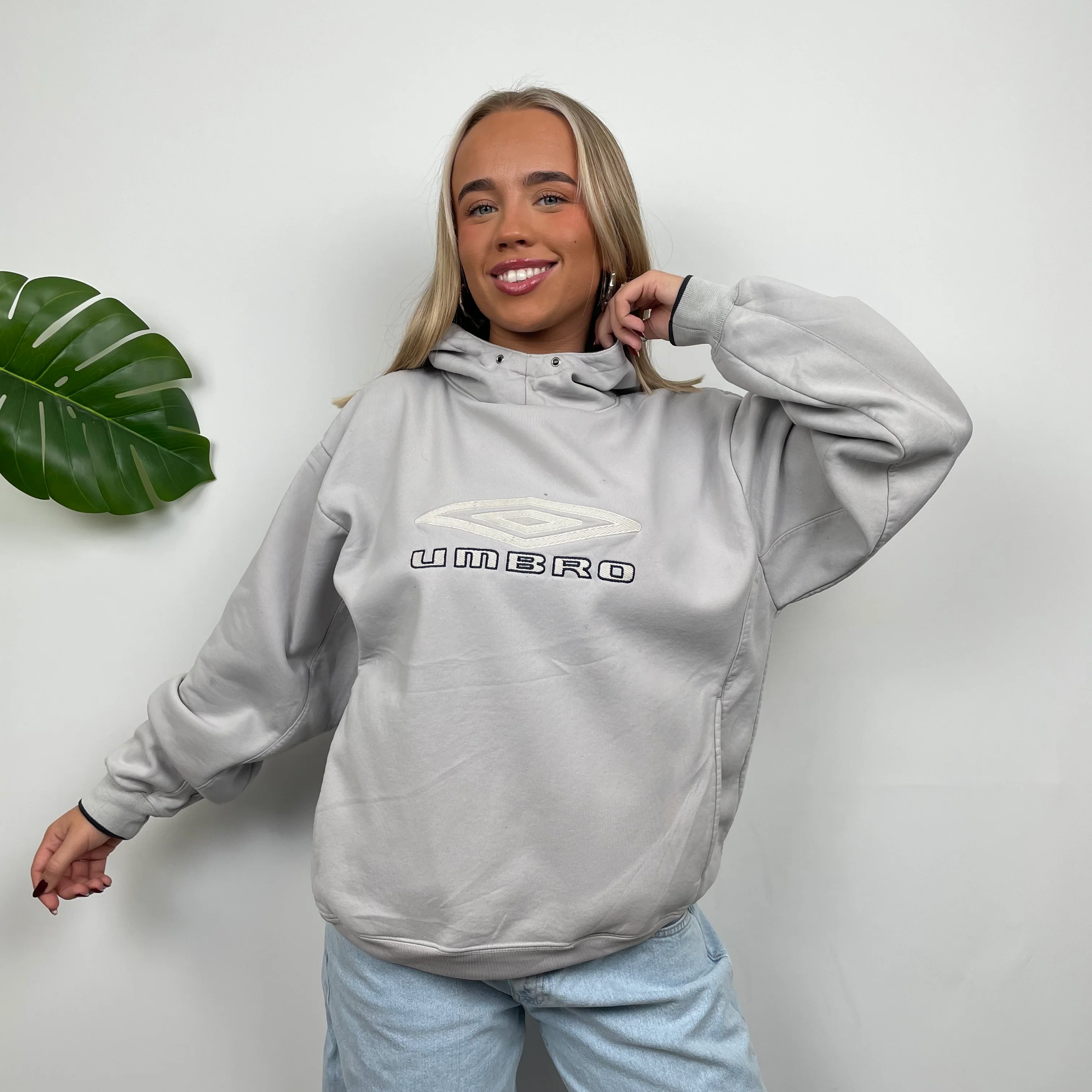 Umbro RARE Grey Embroidered Spell Out Hoodie (M) - Image 4