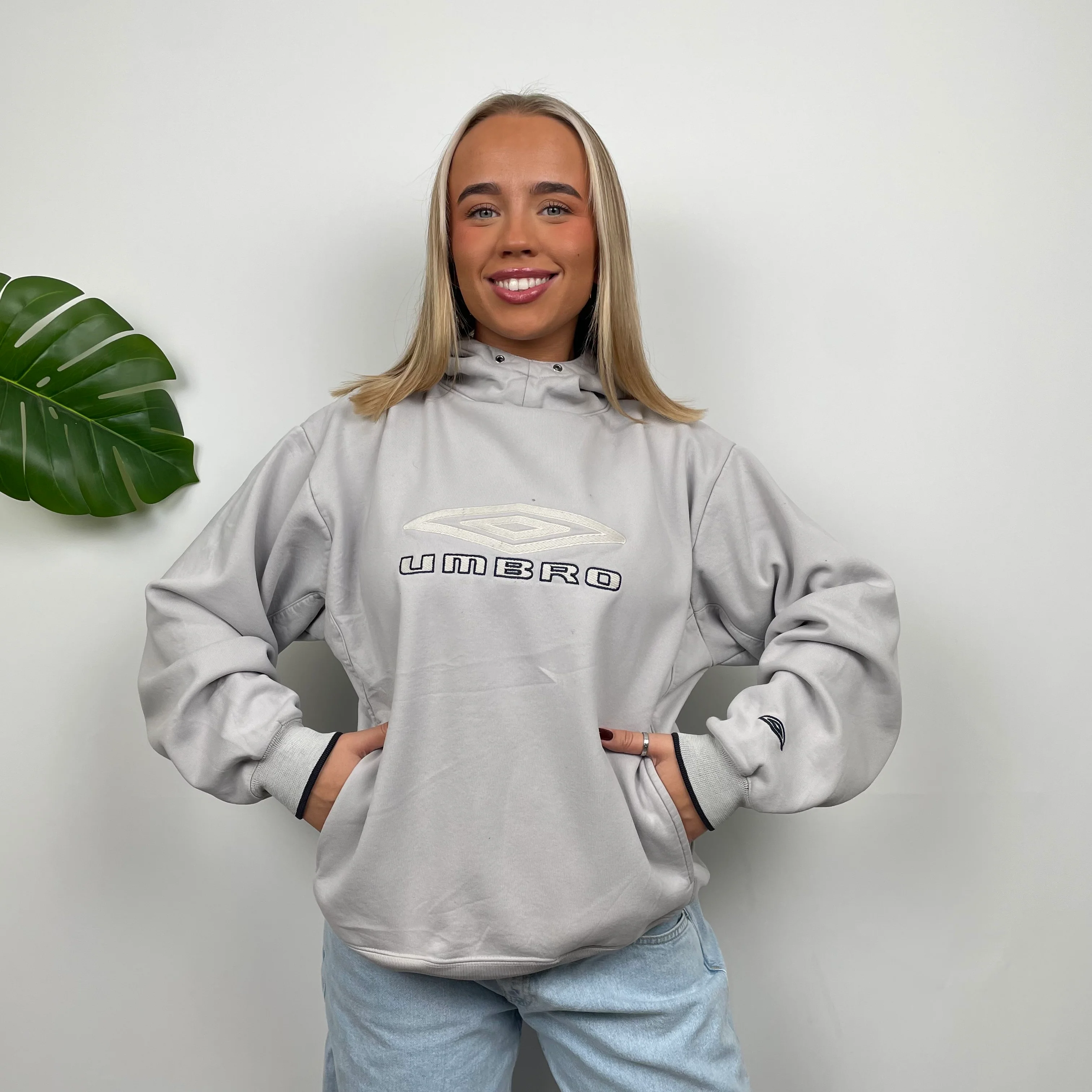 Umbro RARE Grey Embroidered Spell Out Hoodie (M) - Image 5