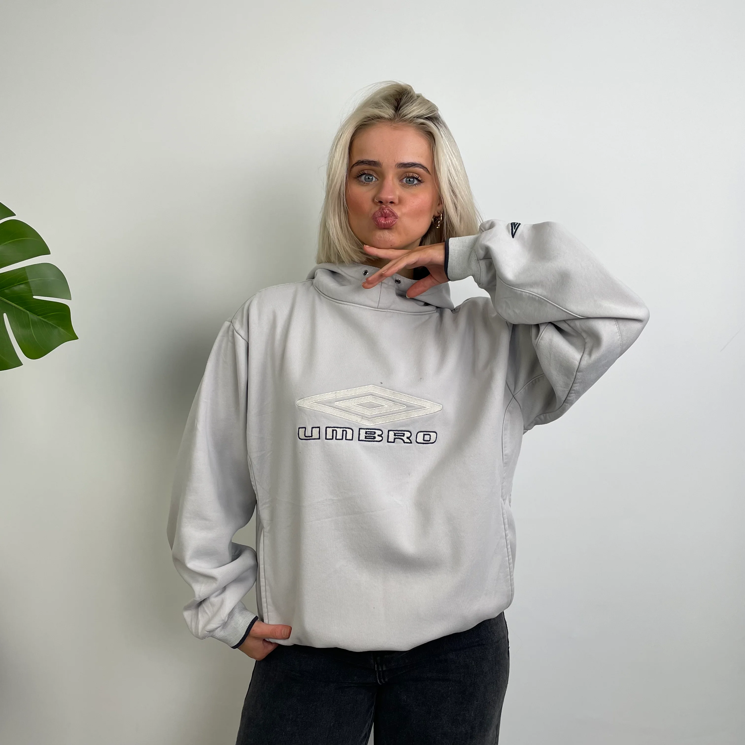 Umbro RARE Grey Embroidered Spell Out Hoodie (M) - Image 3