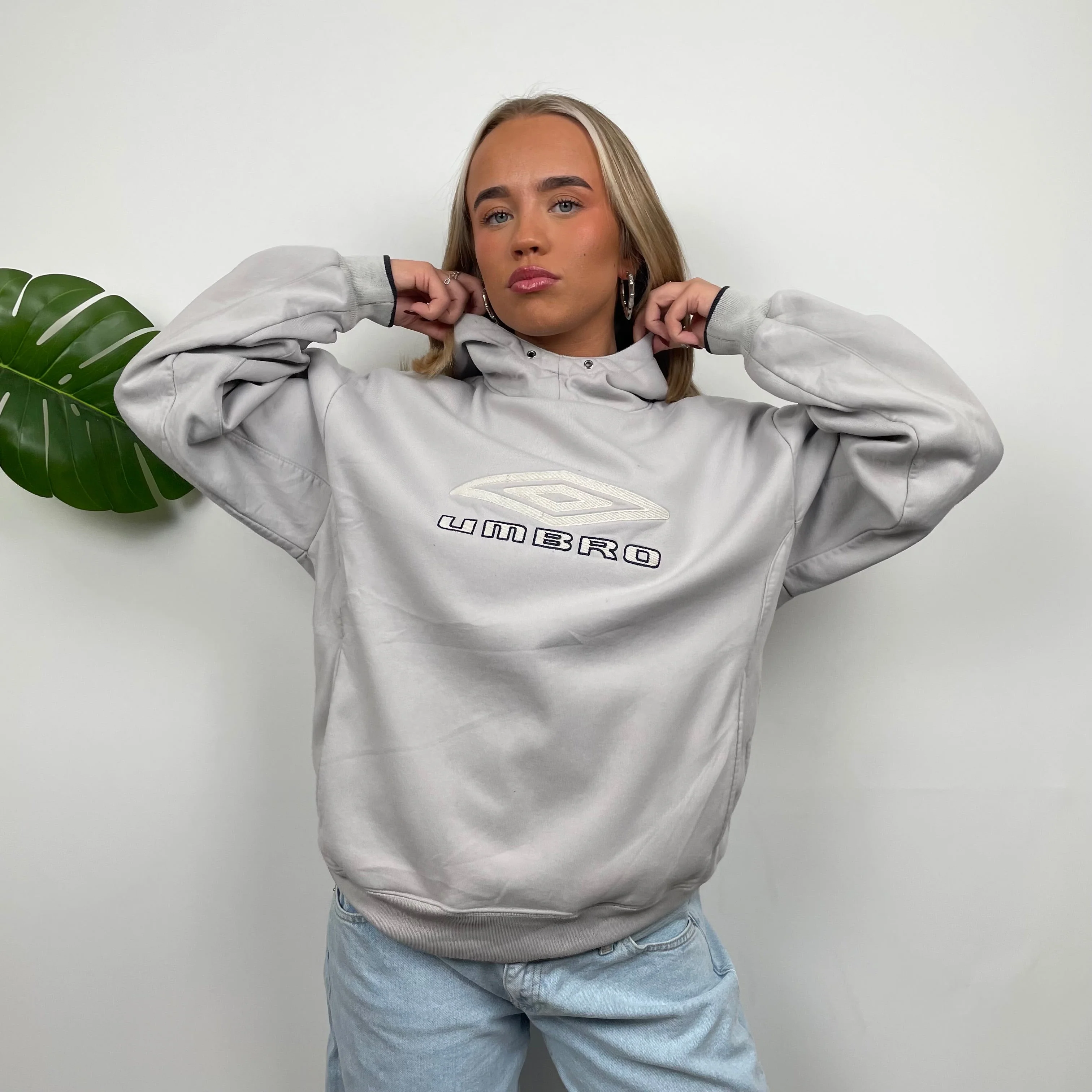 Umbro RARE Grey Embroidered Spell Out Hoodie (M) - Image 2