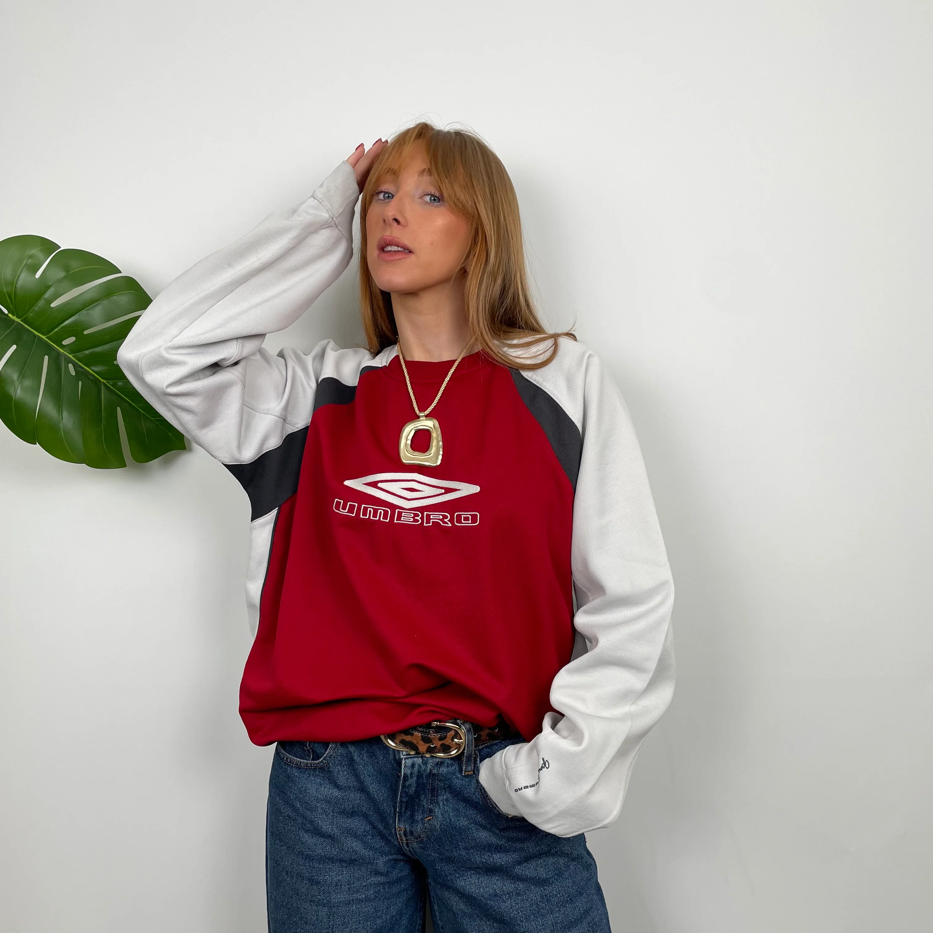 Umbro Red Embroidered Spell Out Sweatshirt (M)