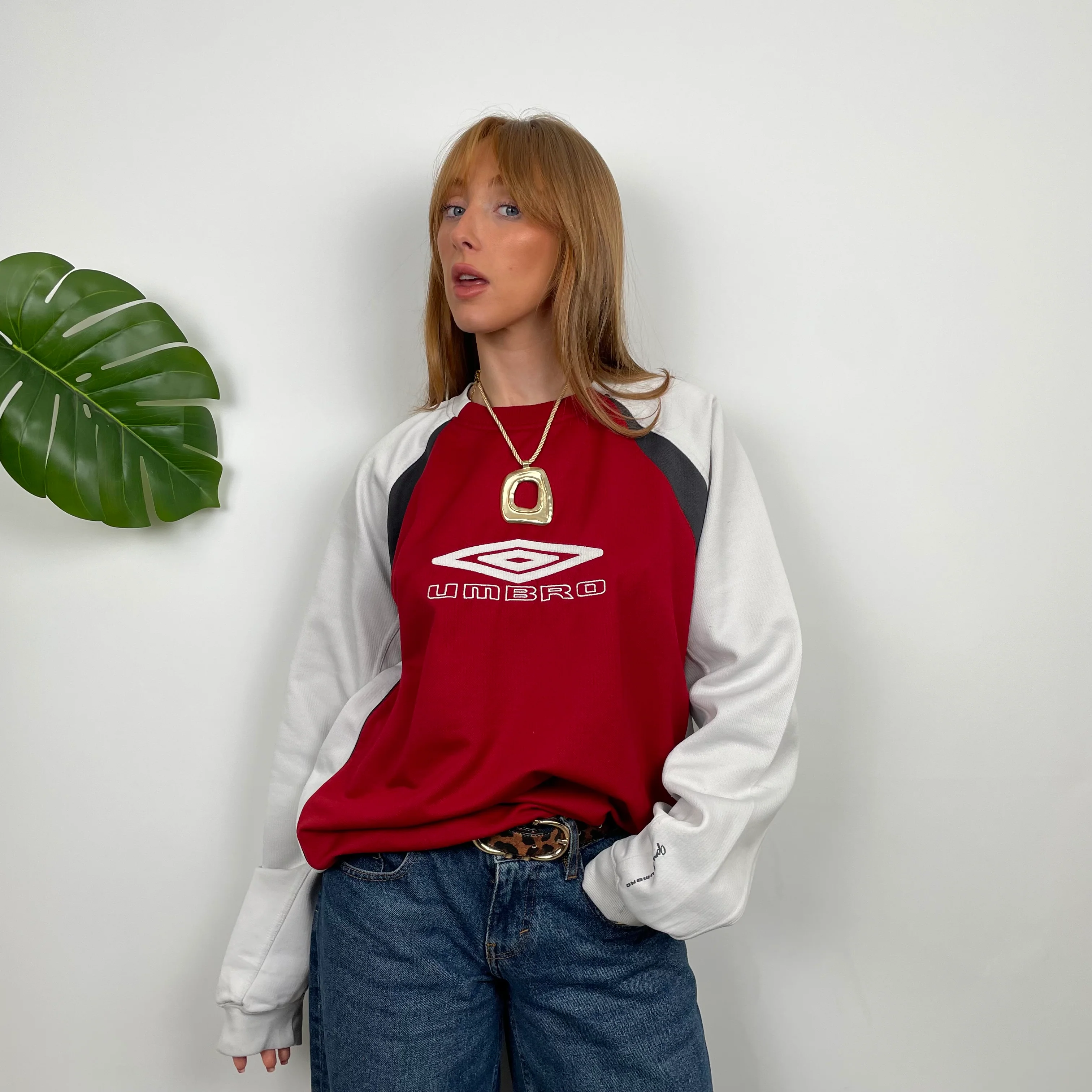 Umbro Red Embroidered Spell Out Sweatshirt (M) - Image 2