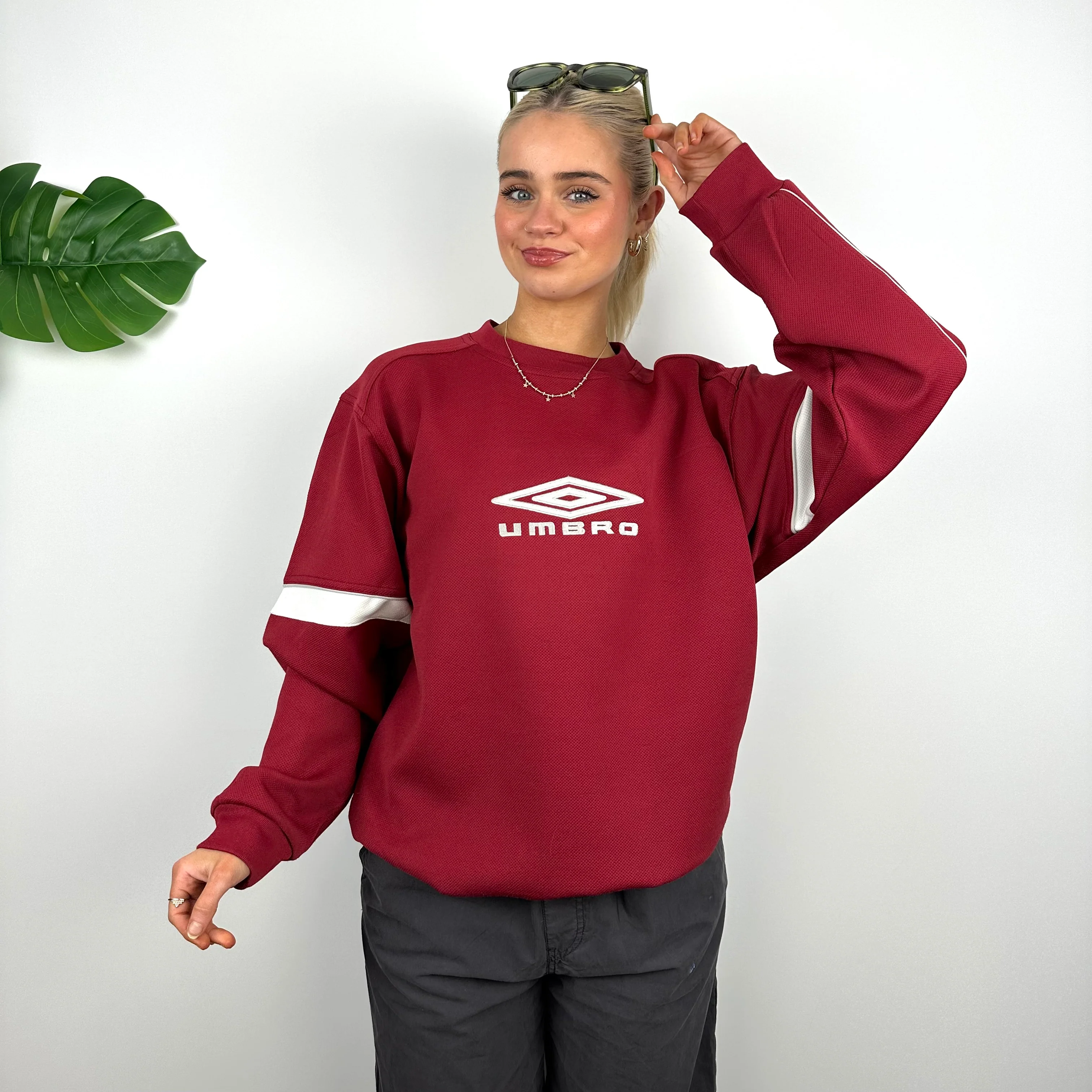Umbro Red Embroidered Spell Out Sweatshirt (M) - Image 4