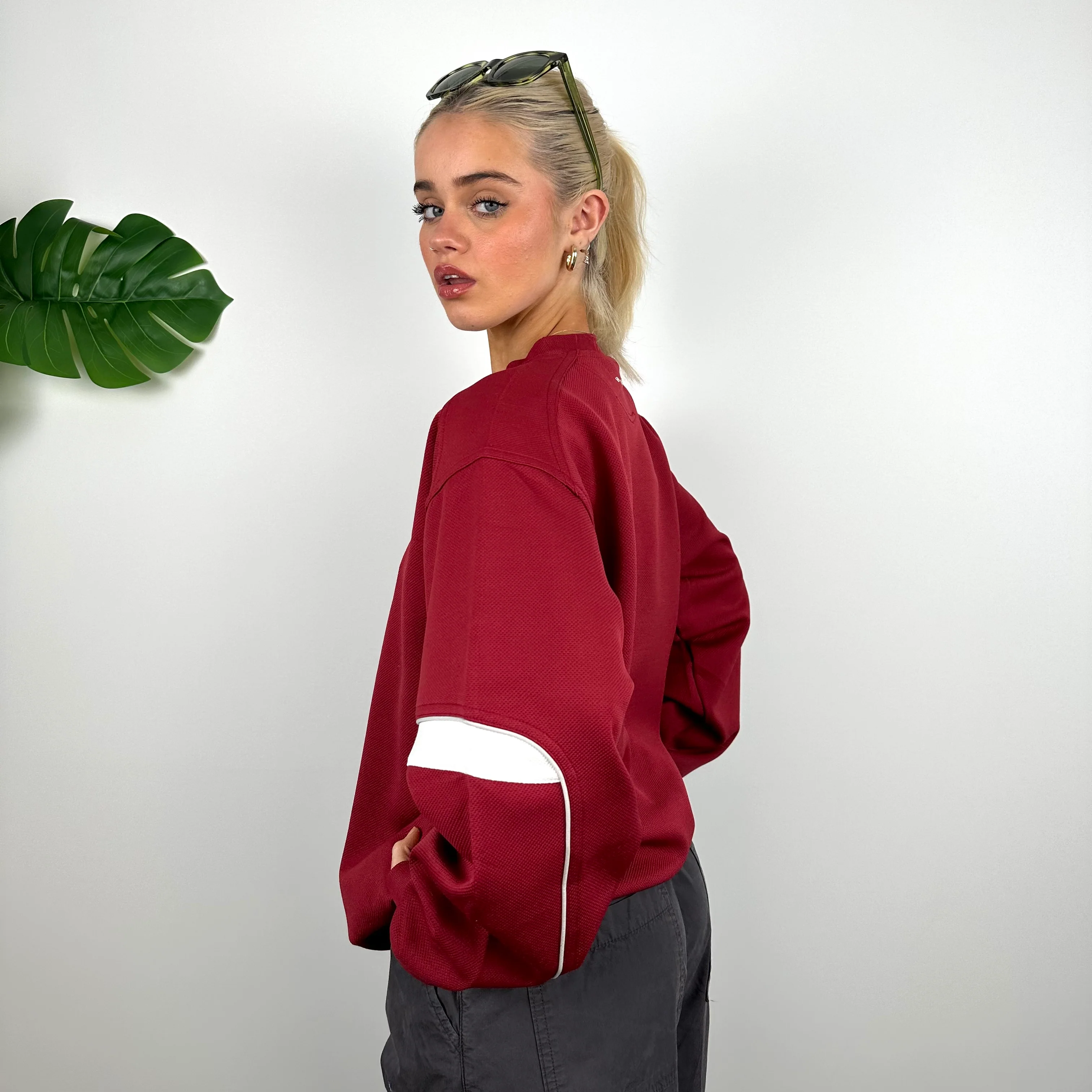 Umbro Red Embroidered Spell Out Sweatshirt (M) - Image 6