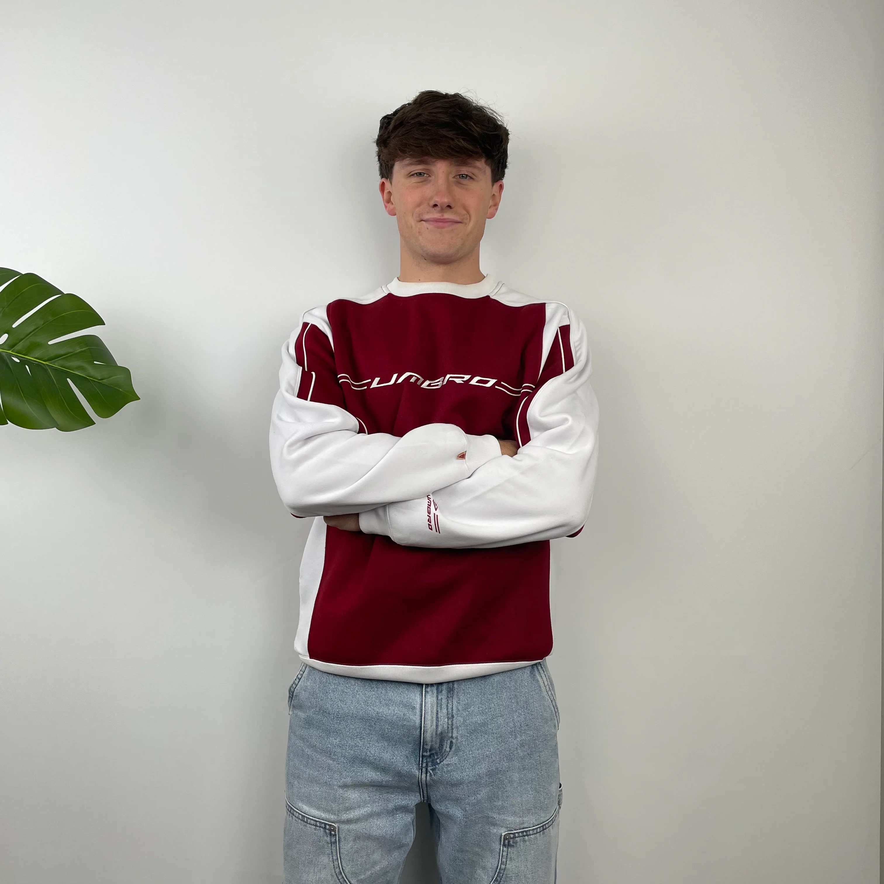 Umbro Red Embroidered Spell Out Sweatshirt (M) - Image 3
