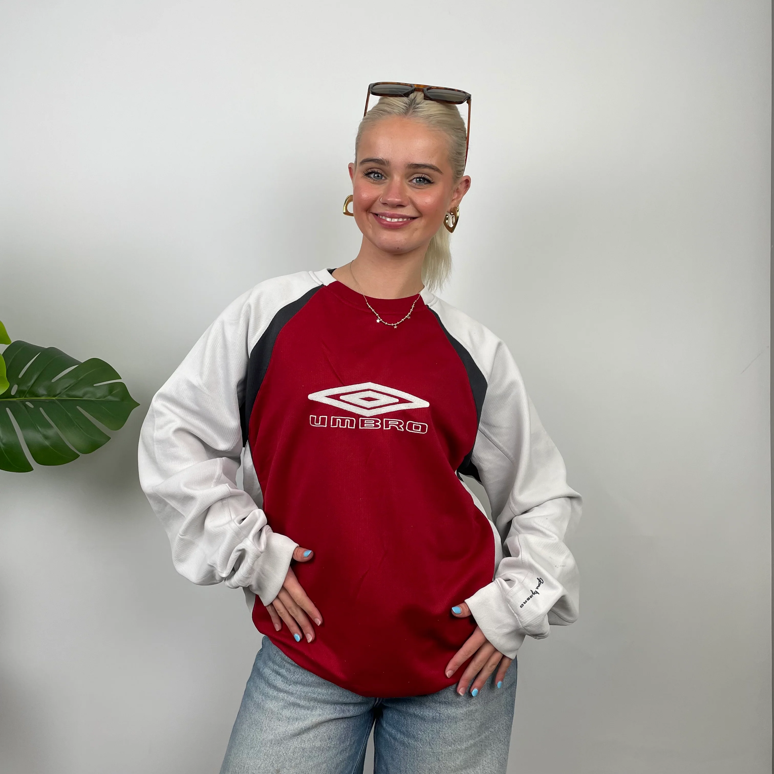 Umbro Red Embroidered Spell Out Sweatshirt (L) - Image 6