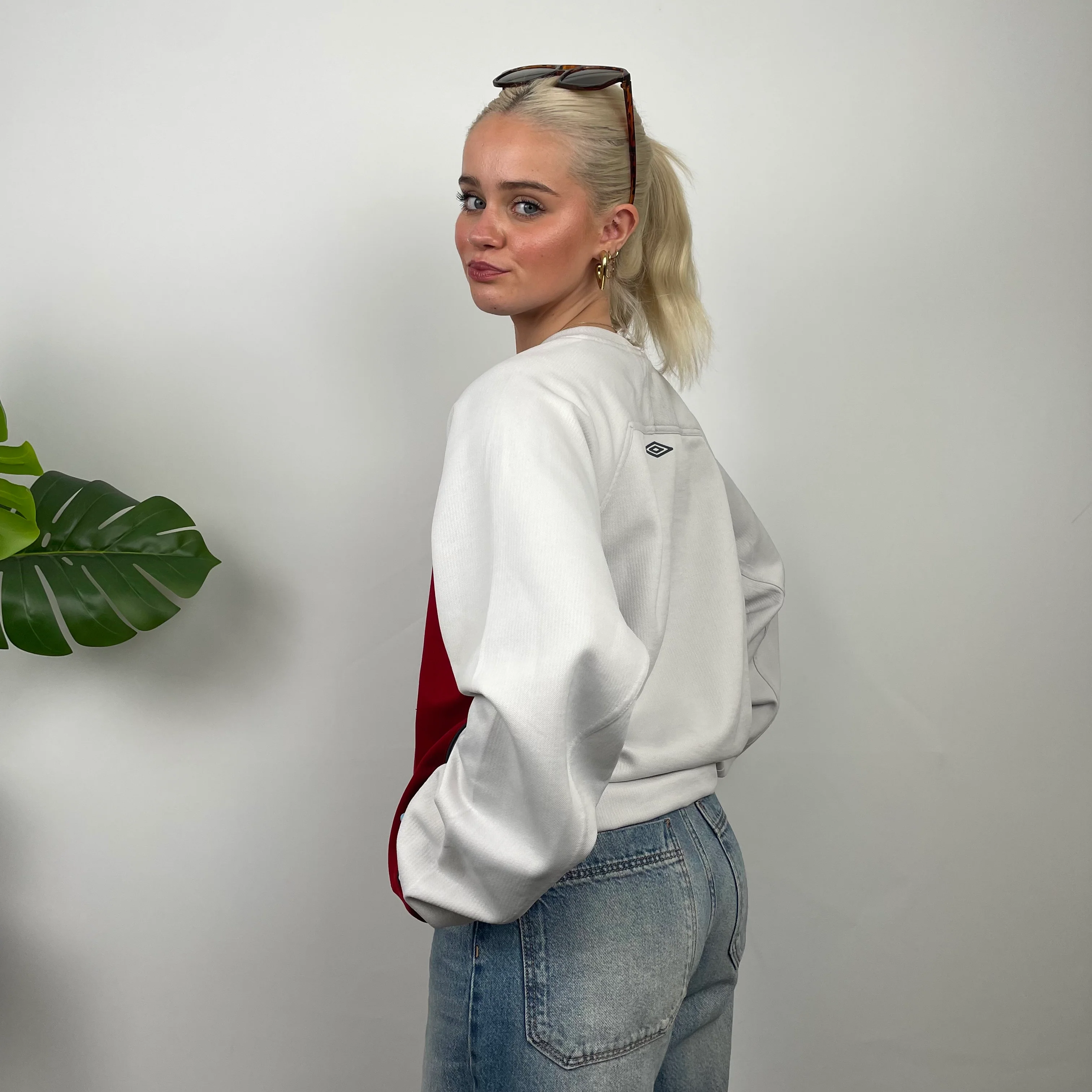 Umbro Red Embroidered Spell Out Sweatshirt (L) - Image 7