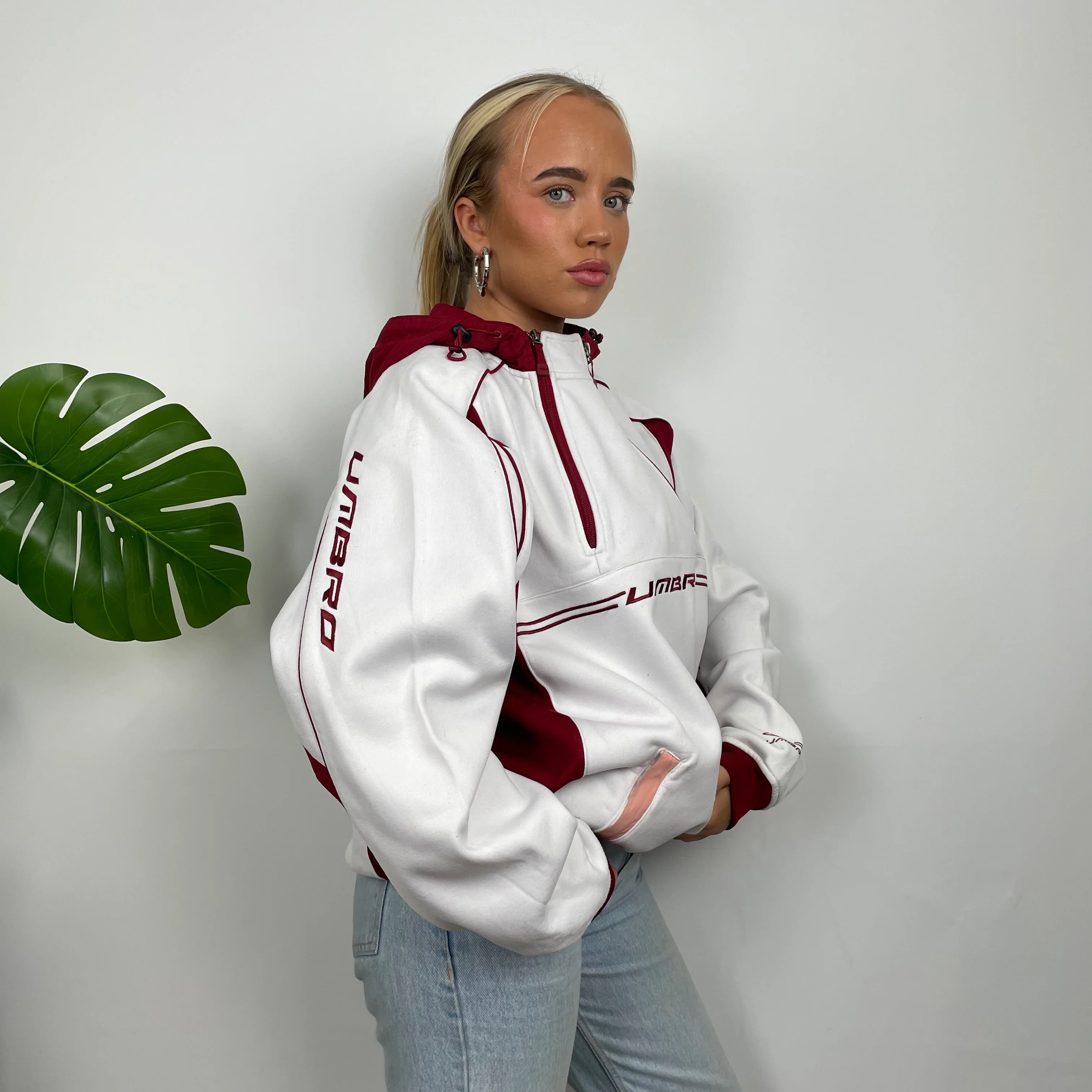Umbro White Embroidered Spell Out Hoodie (XL) - Image 5