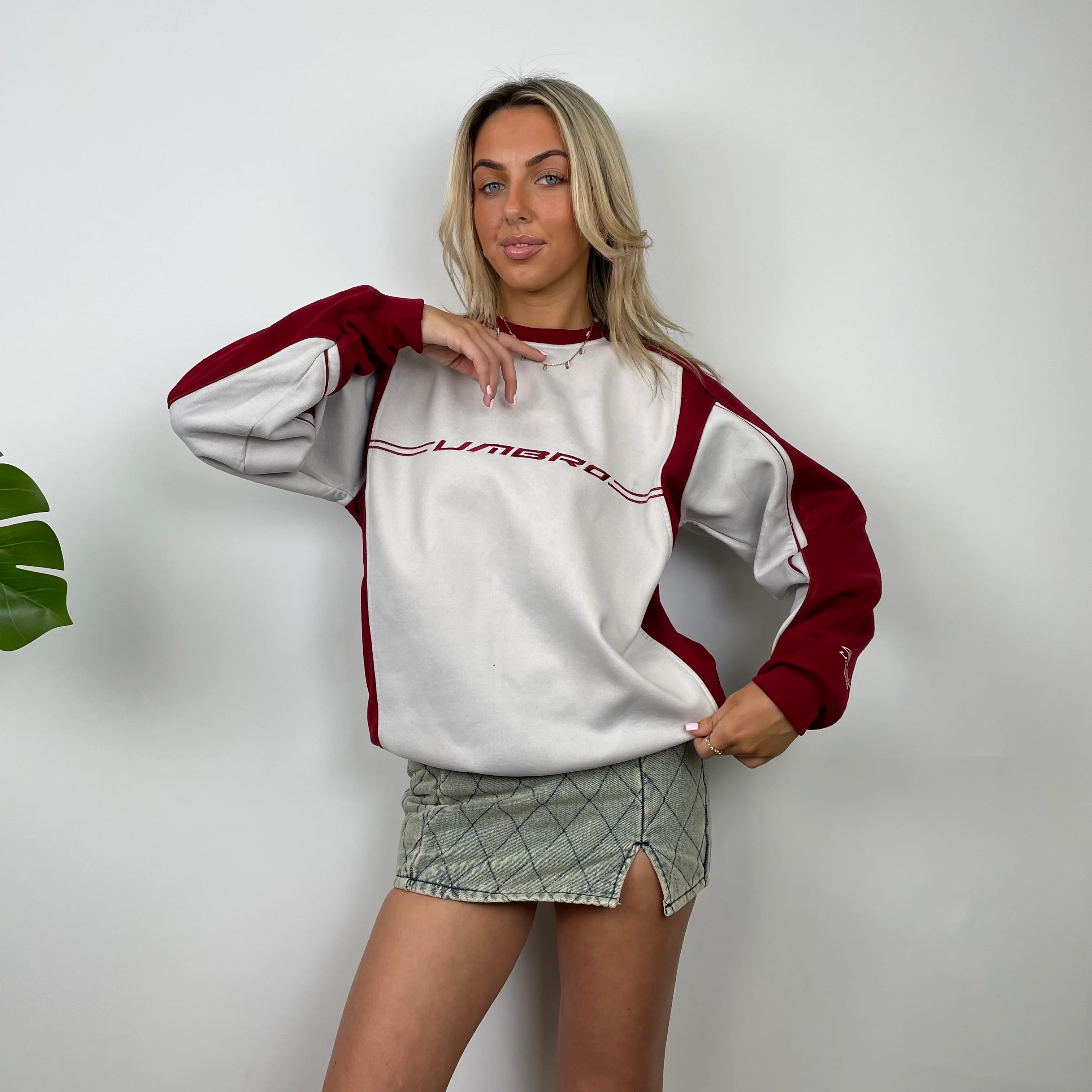 Umbro White Embroidered Spell Out Sweatshirt (M) - Image 3