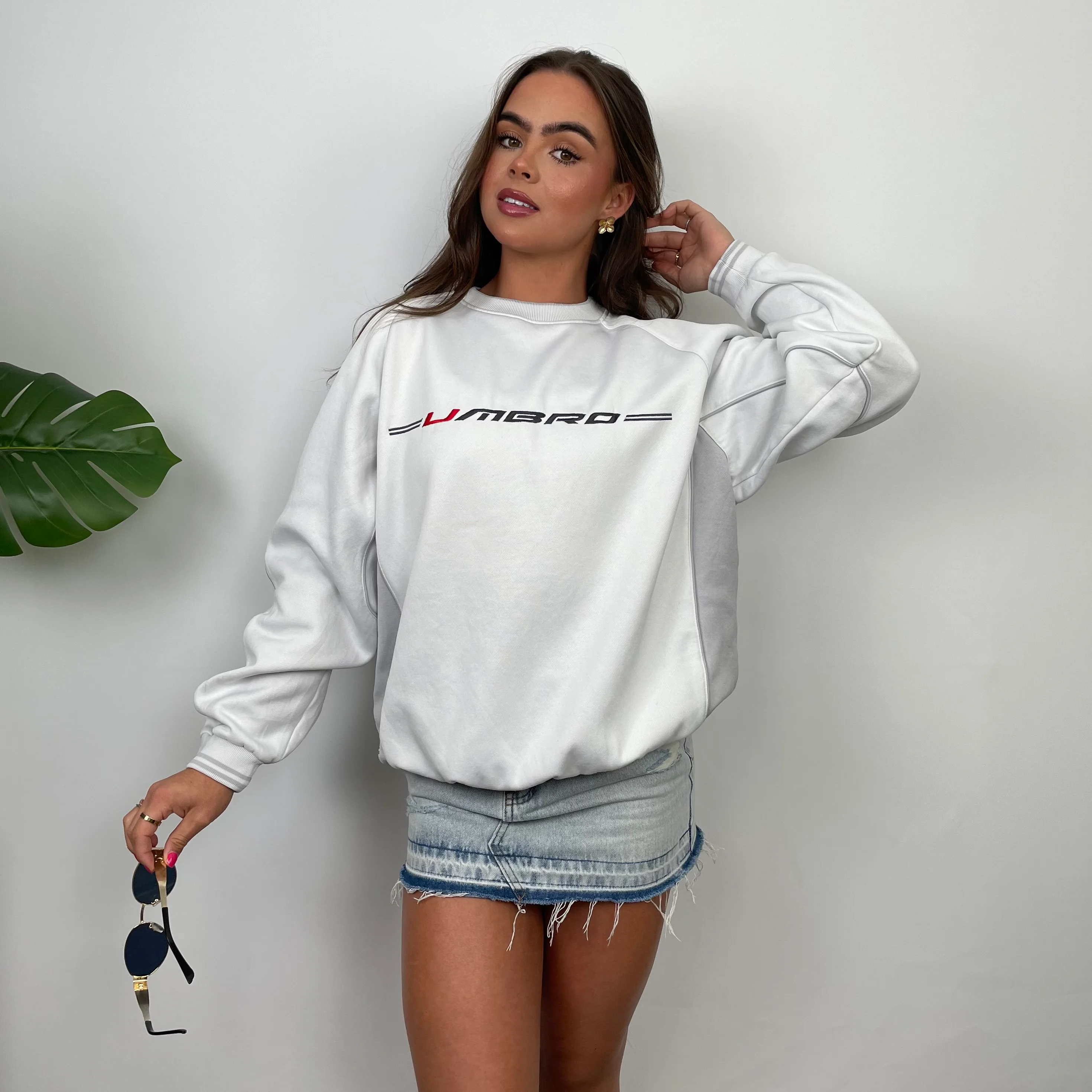Umbro White Embroidered Spell Out Sweatshirt (M) - Image 2