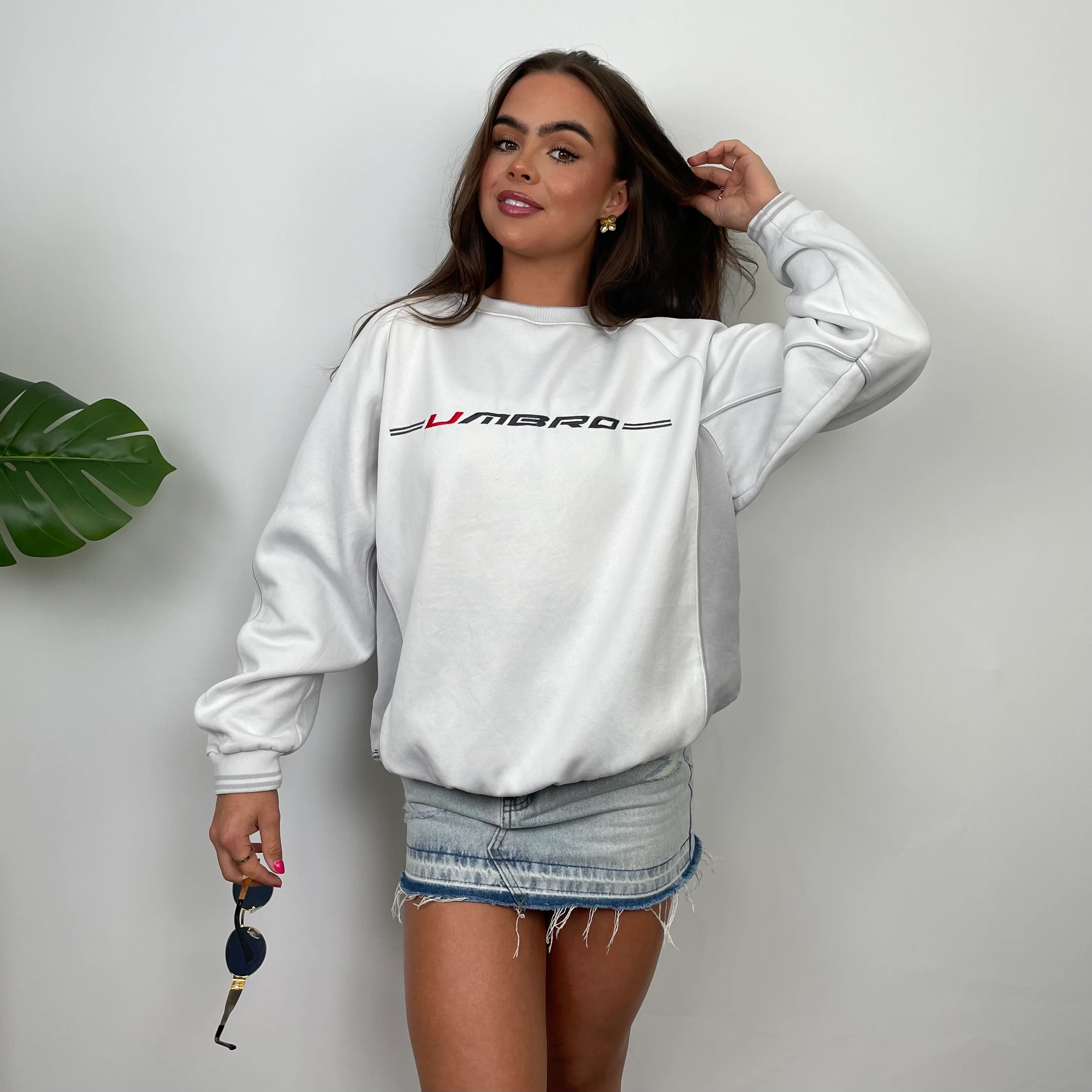 Umbro White Embroidered Spell Out Sweatshirt (M) - Image 5
