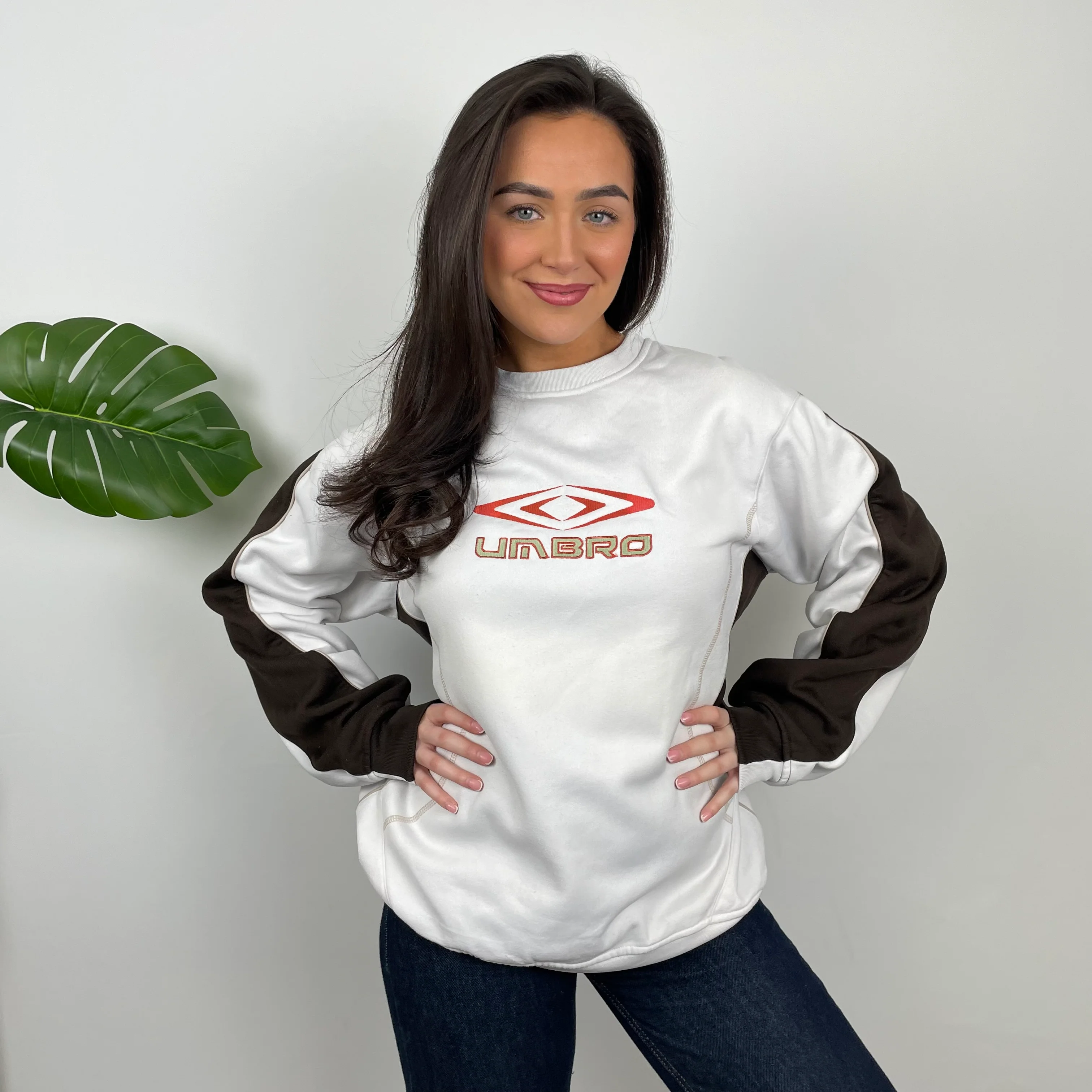 Umbro White Embroidered Spell Out Sweatshirt (L) - Image 4