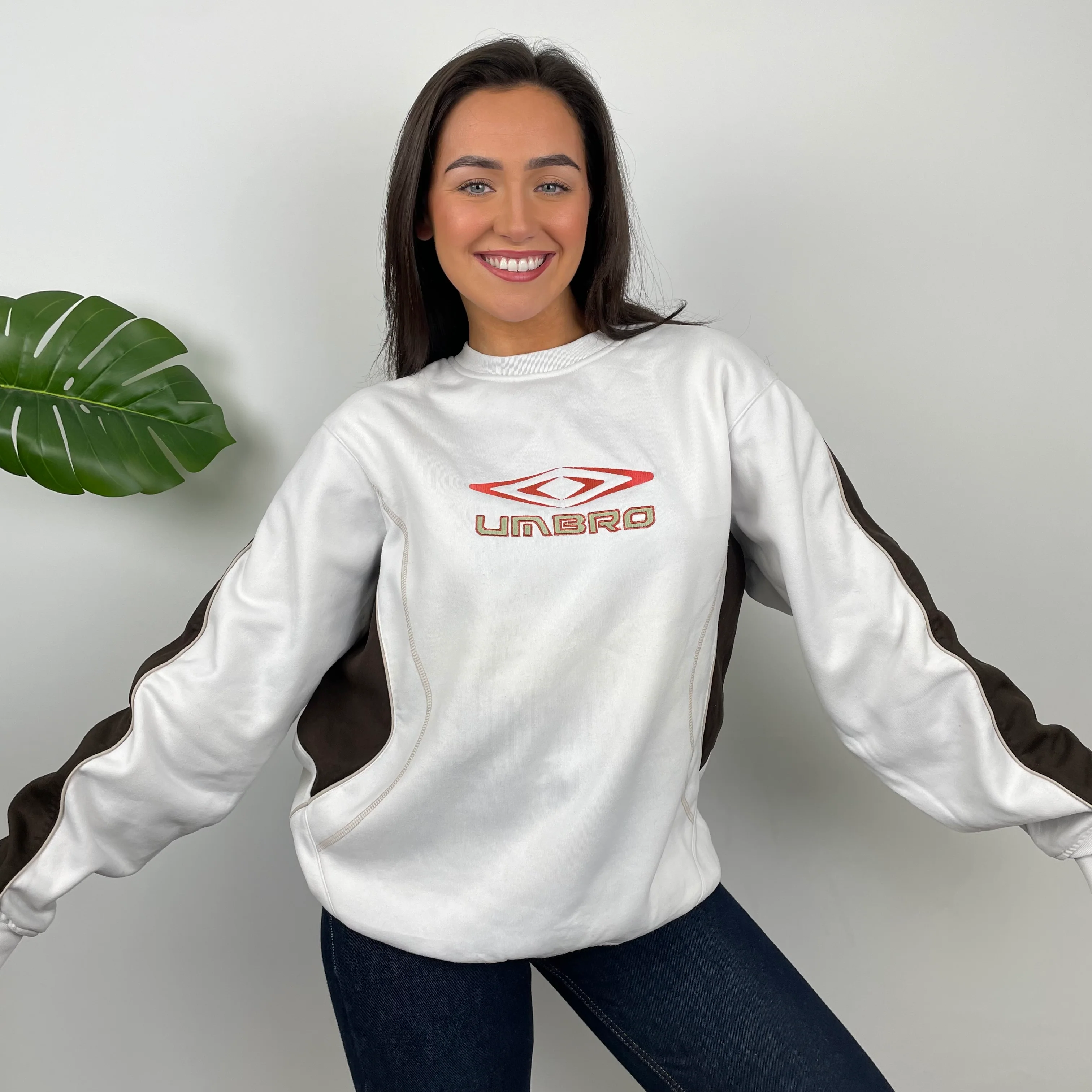 Umbro White Embroidered Spell Out Sweatshirt (L) - Image 5