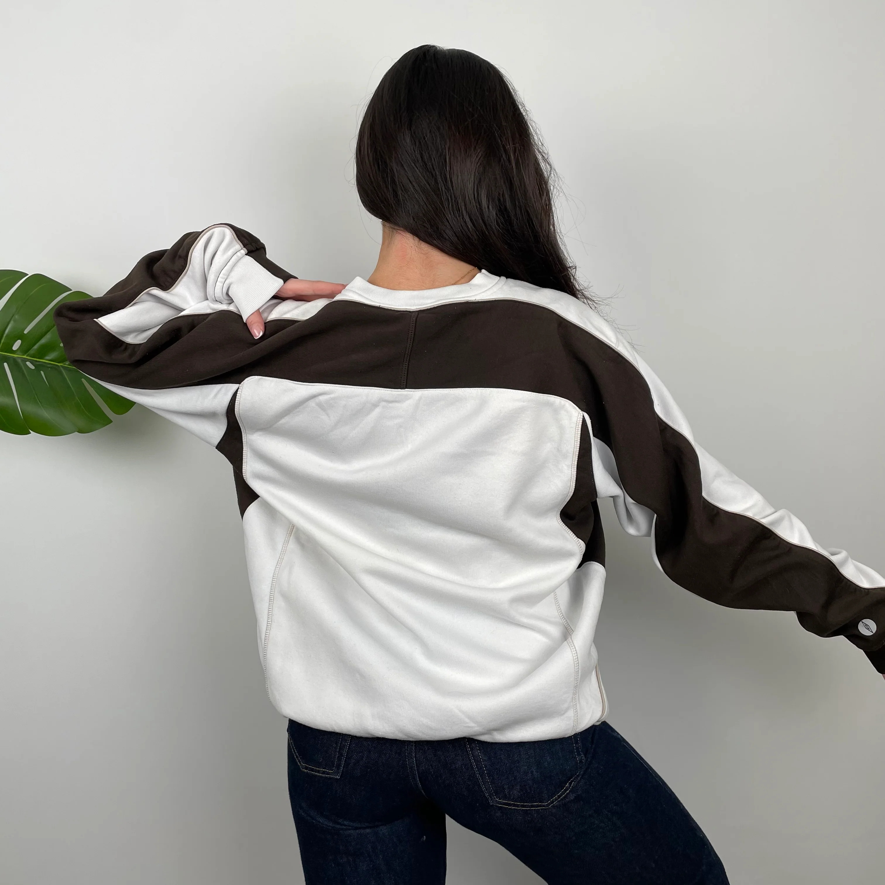 Umbro White Embroidered Spell Out Sweatshirt (L) - Image 6