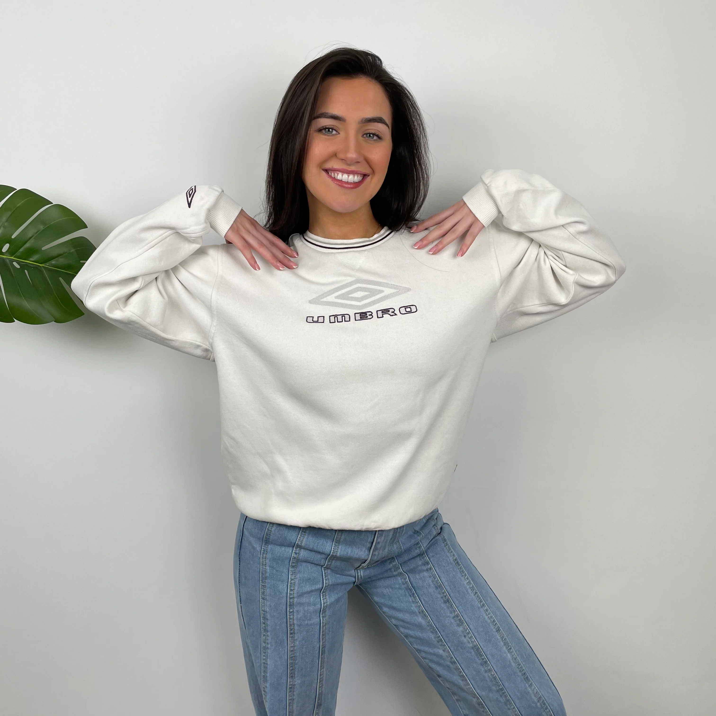 Umbro White Embroidered Spell Out Sweatshirt (S) - Image 2