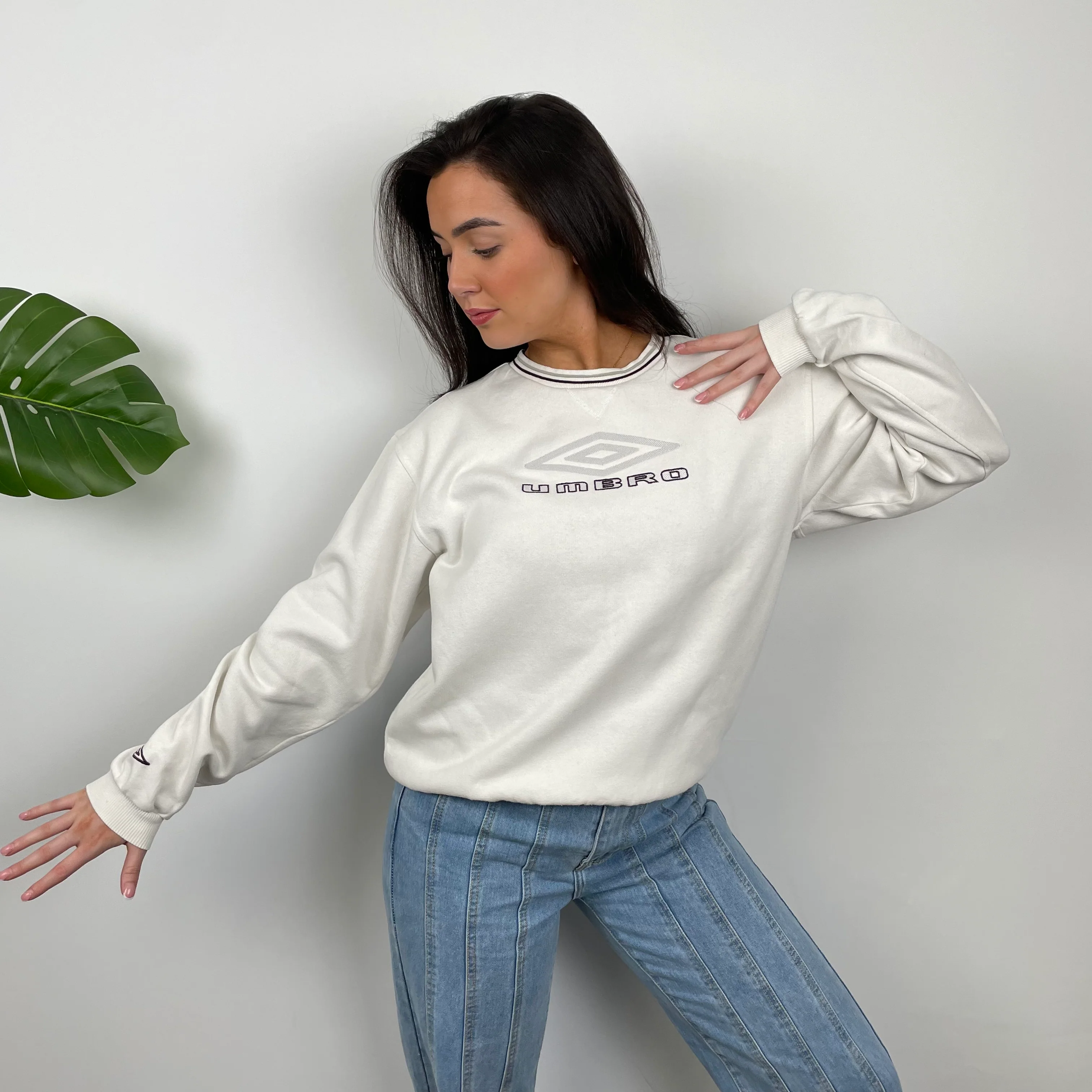 Umbro White Embroidered Spell Out Sweatshirt (S) - Image 3