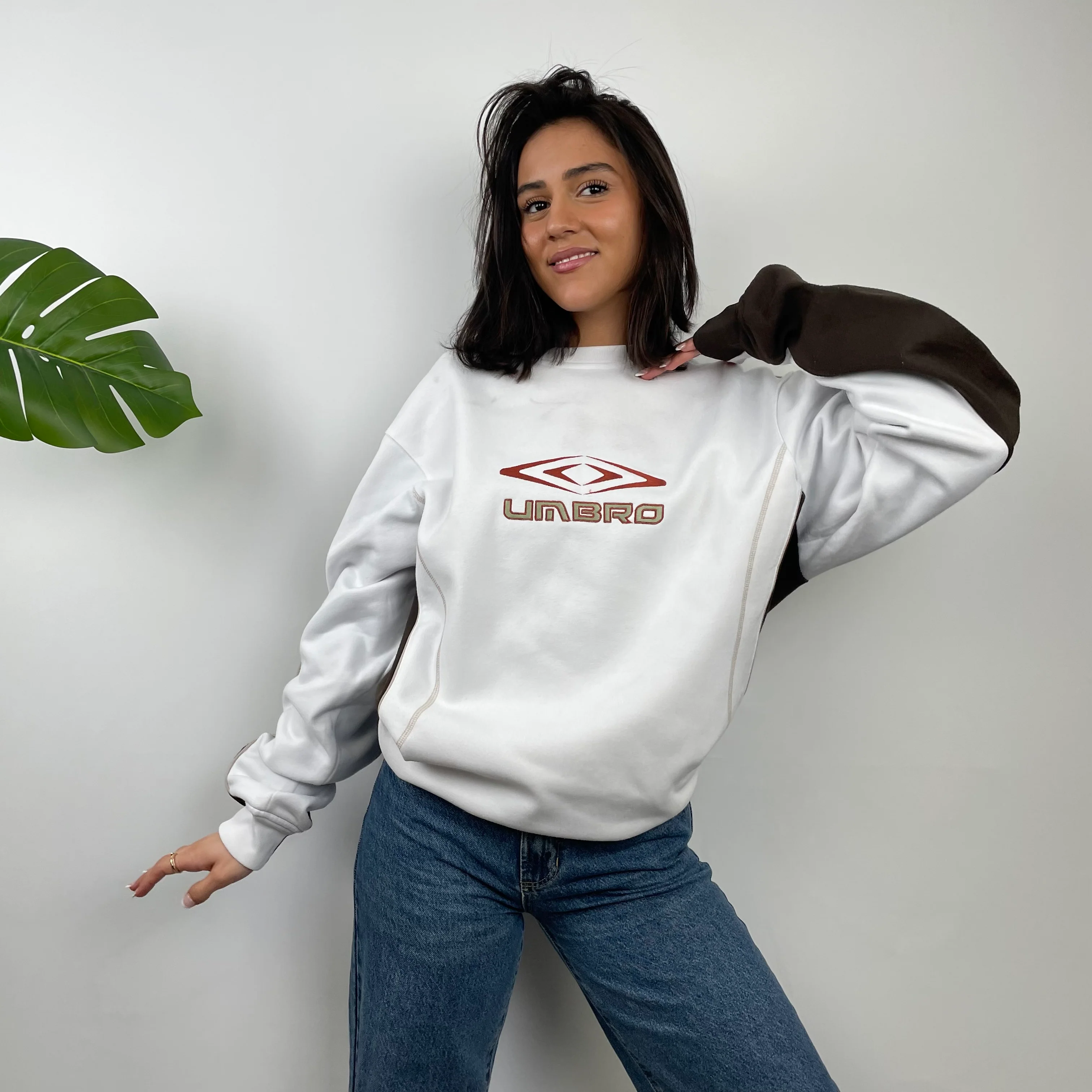 Umbro White Embroidered Spell Out Sweatshirt (XL) - Image 2