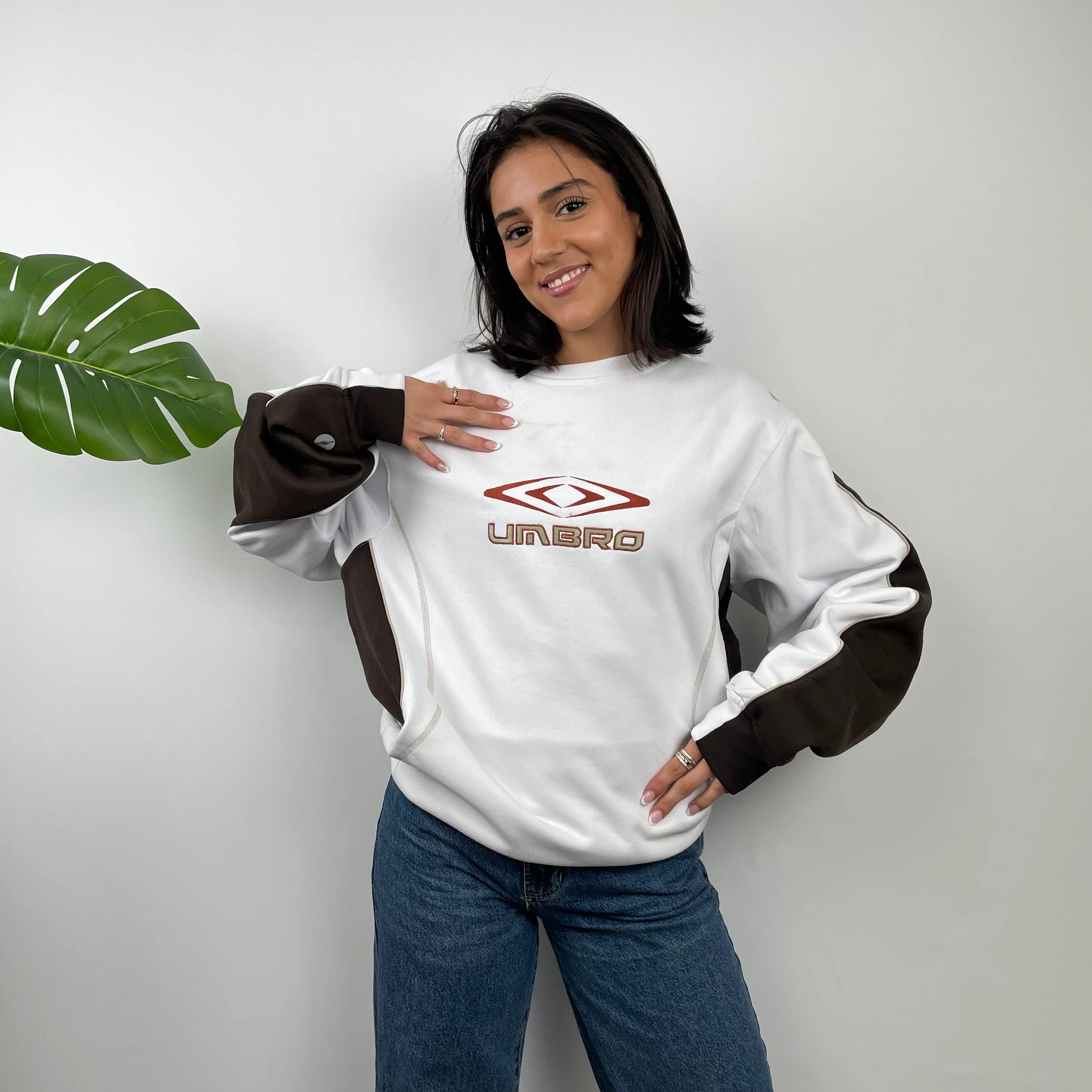 Umbro White Embroidered Spell Out Sweatshirt (XL) - Image 5