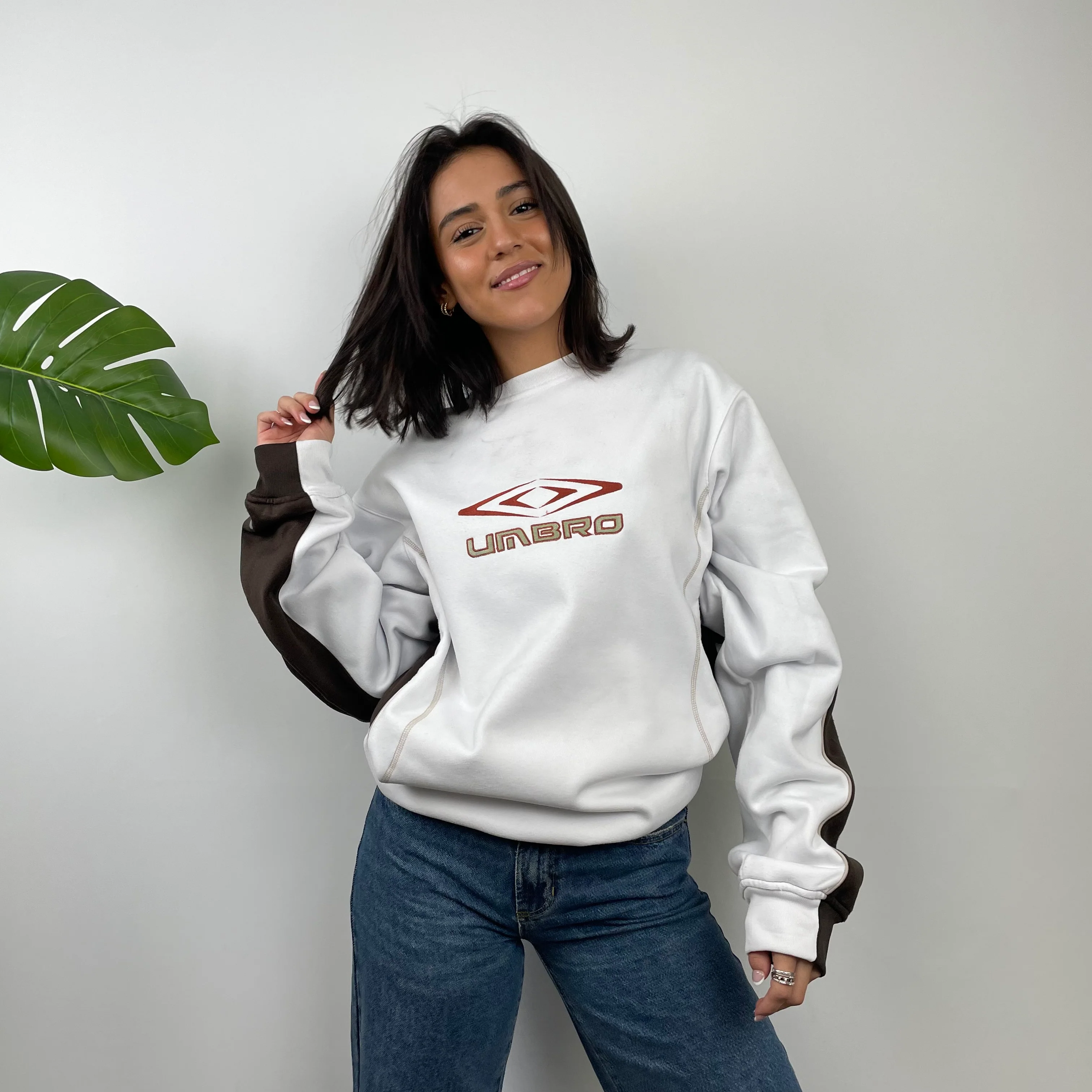 Umbro White Embroidered Spell Out Sweatshirt (XL) - Image 6