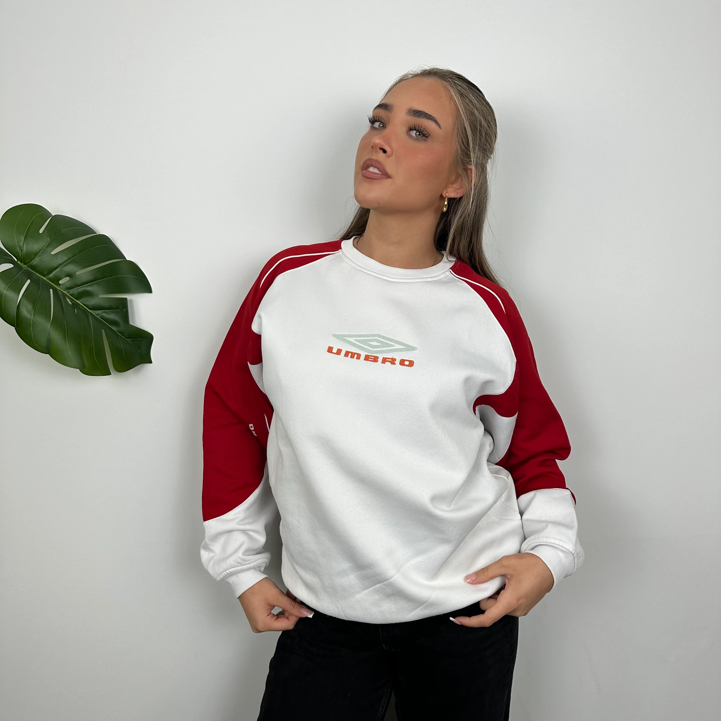 Umbro White Embroidered Spell Out Sweatshirt (L)