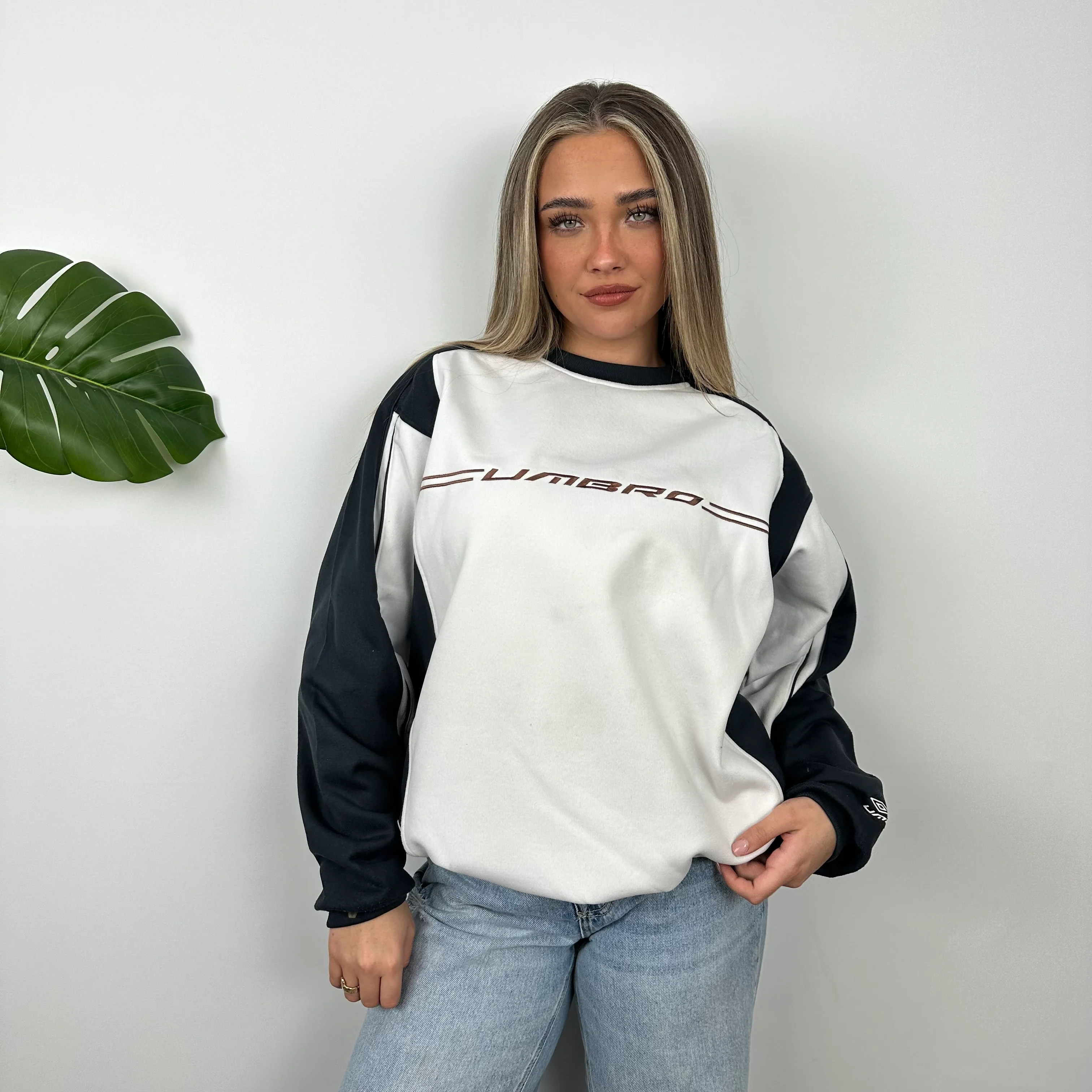 Umbro White Embroidered Spell Out Sweatshirt (L) - Image 2