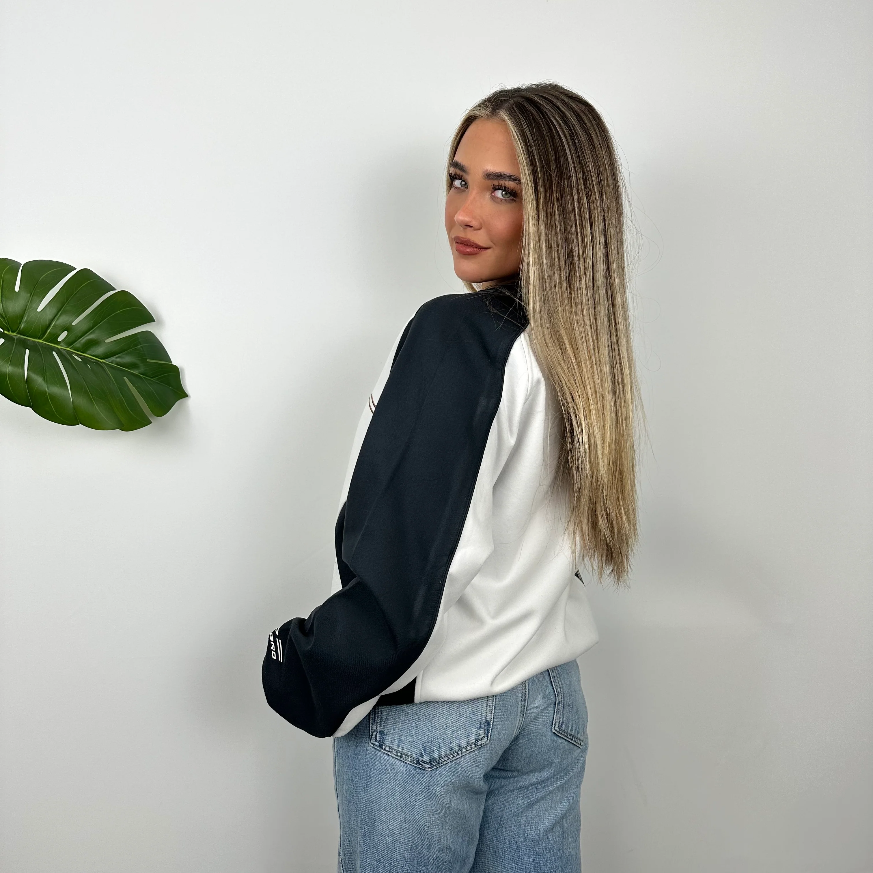 Umbro White Embroidered Spell Out Sweatshirt (L) - Image 3