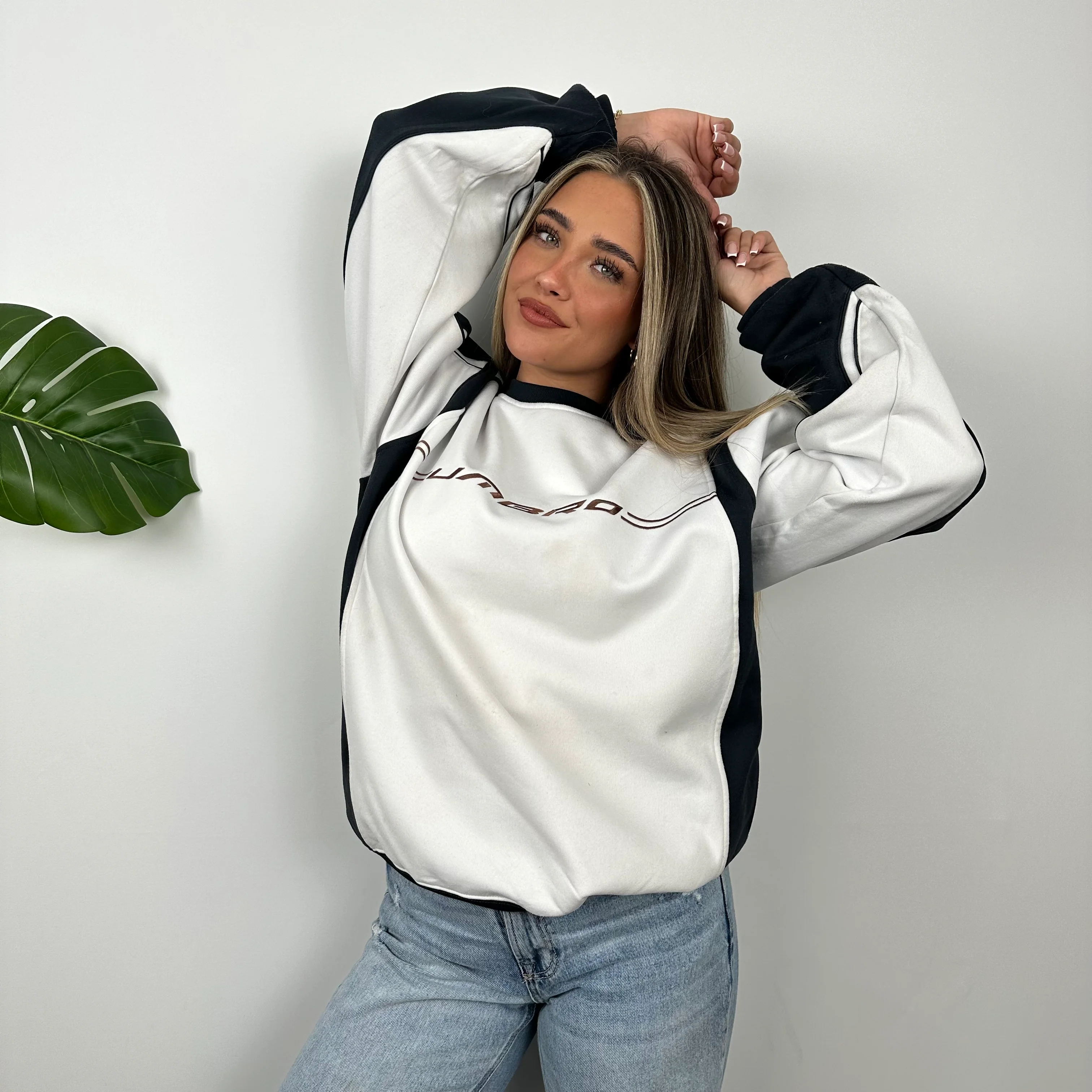 Umbro White Embroidered Spell Out Sweatshirt (L) - Image 4