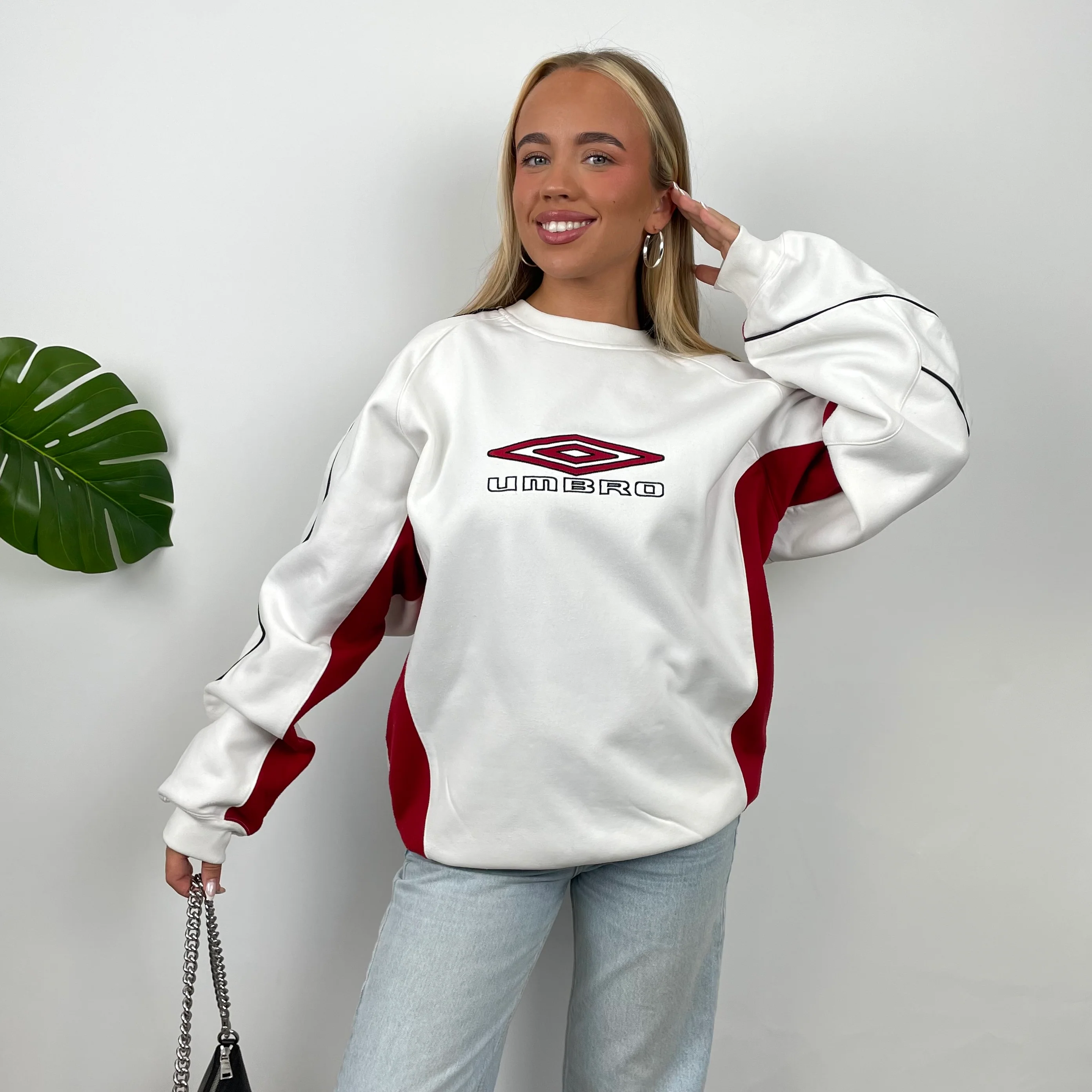 Umbro White Embroidered Spell Out Sweatshirt (XL) - Image 5