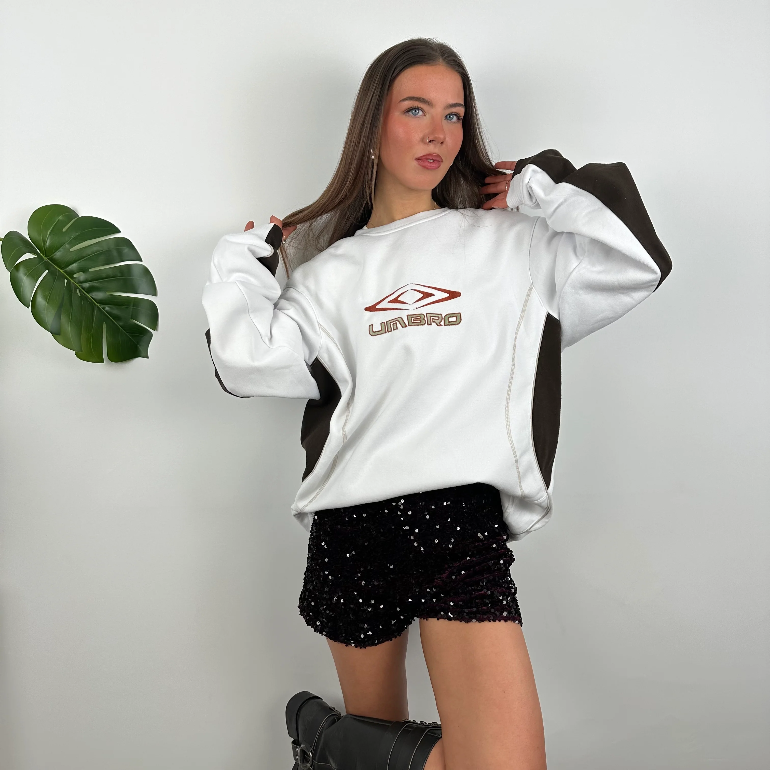 Umbro White Embroidered Spell Out Sweatshirt (XL) - Image 4