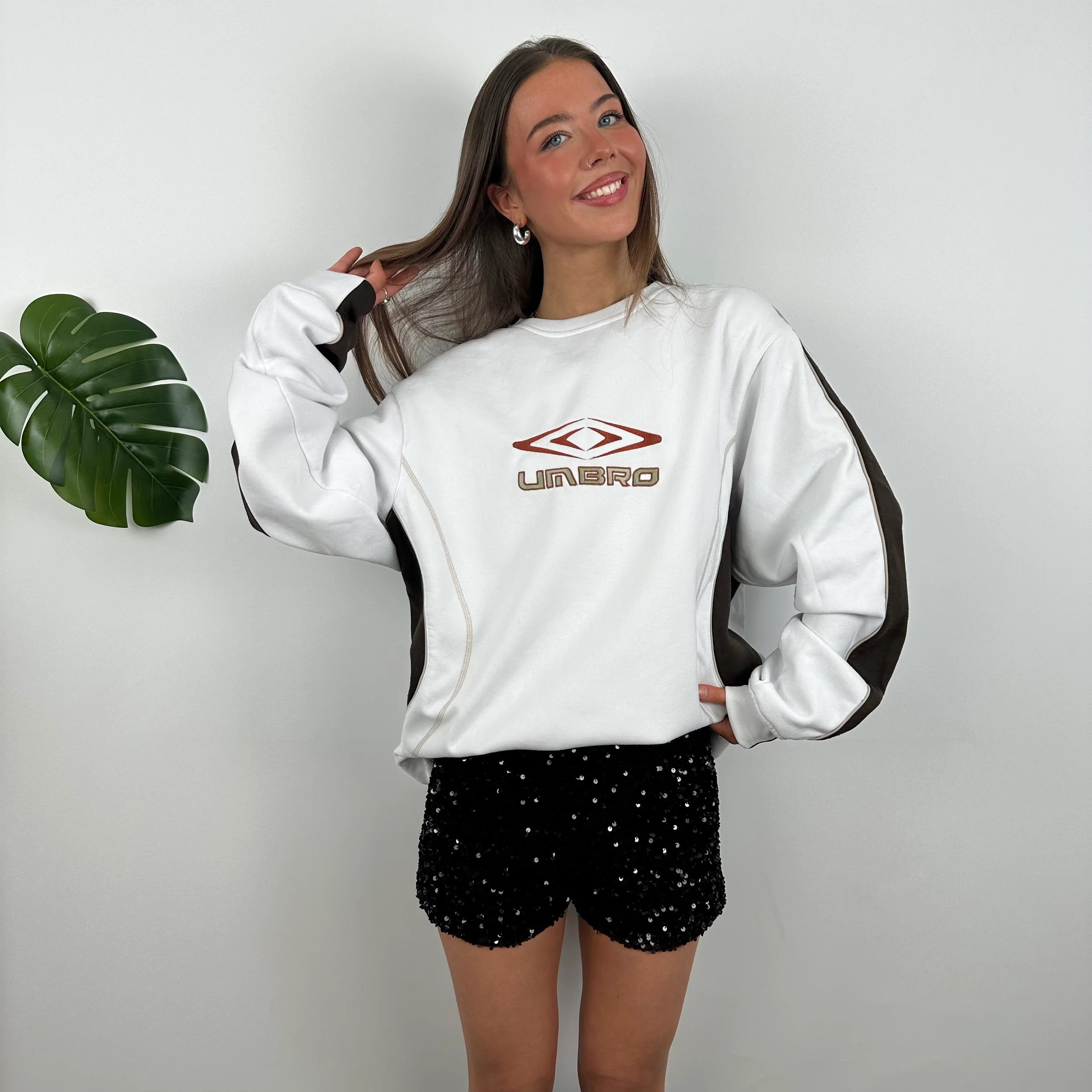 Umbro White Embroidered Spell Out Sweatshirt (XL) - Image 5