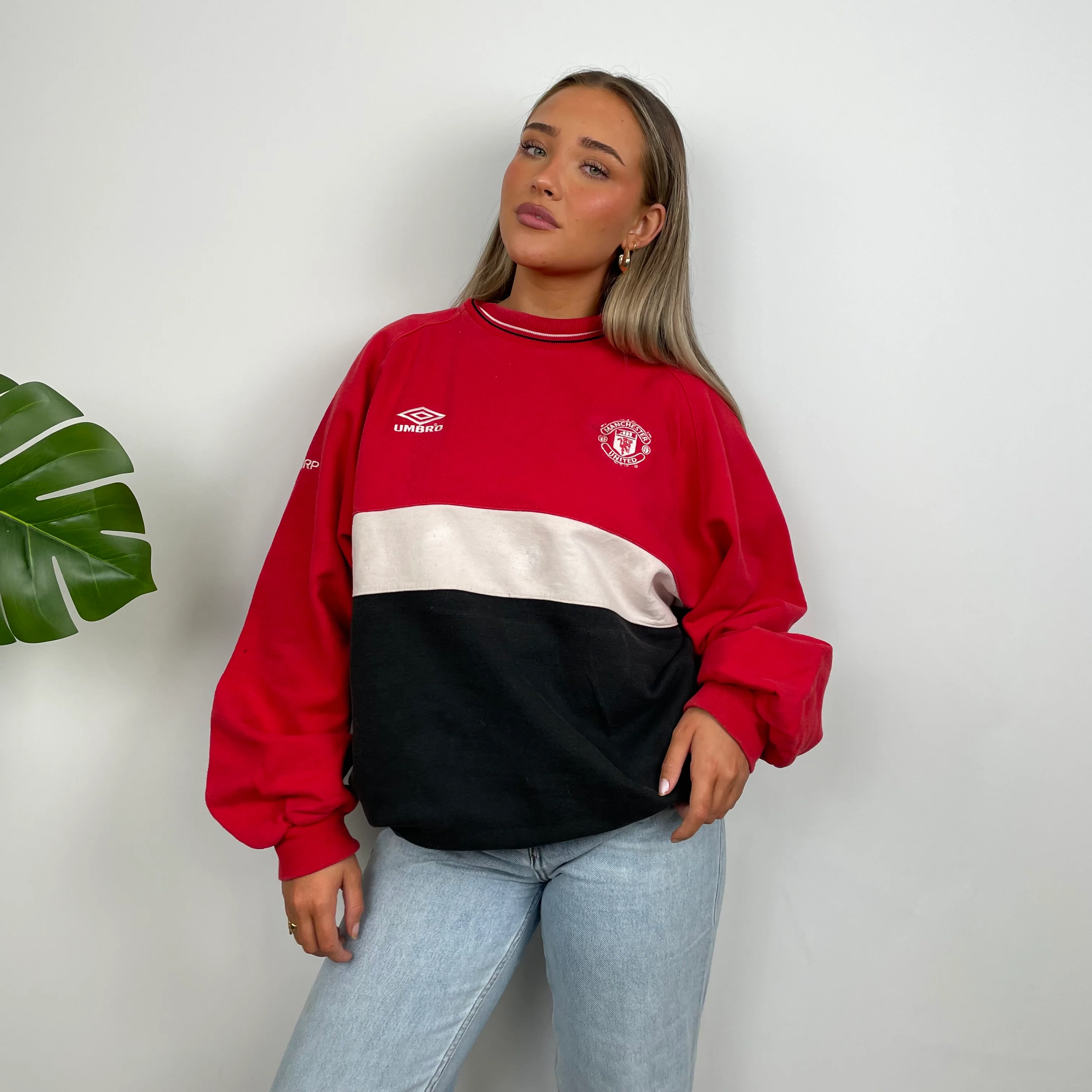Umbro X Manchester United RARE Red Embroidered Spell Out Sweatshirt (XL) - Image 6