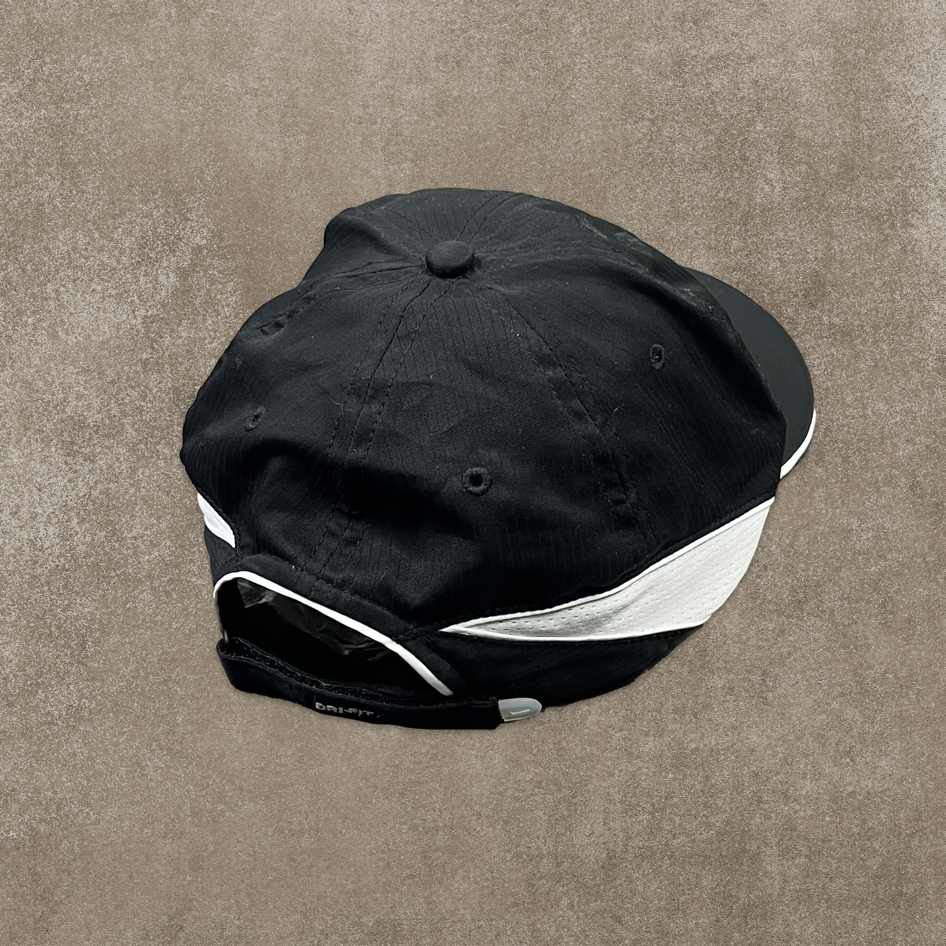 Nike Challenge Court Black Embroidered Logo Cap - Image 5