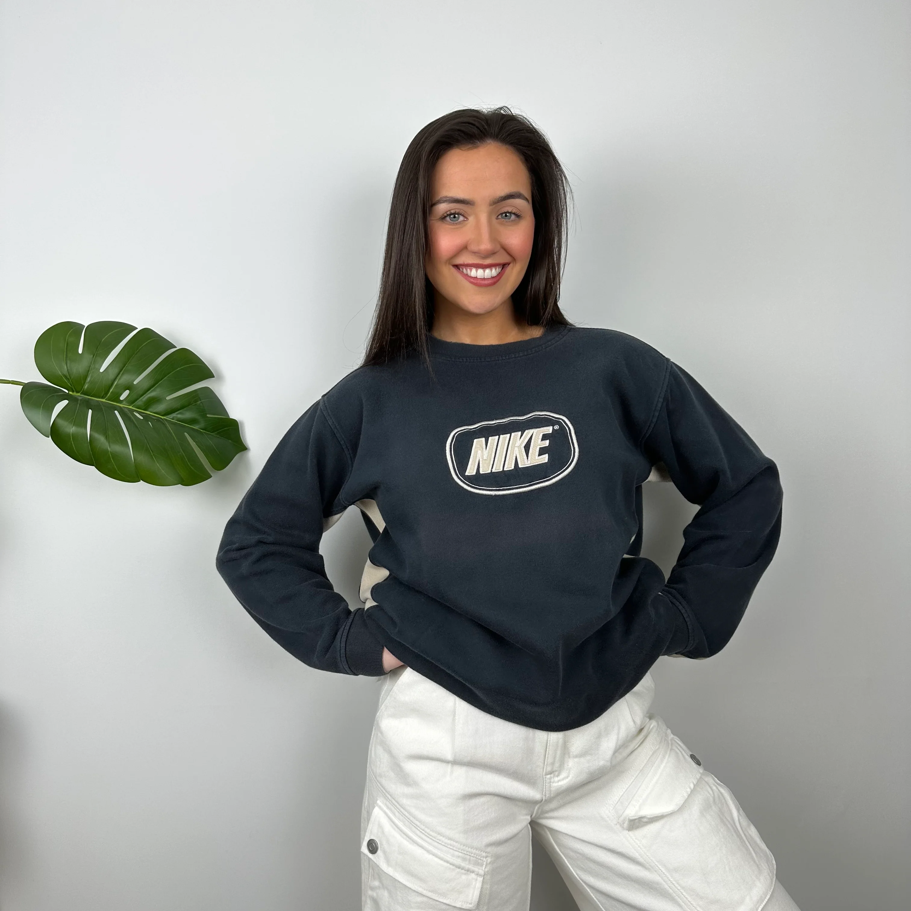 Nike Navy Embroidered Spell Out Sweatshirt (M) - Image 3