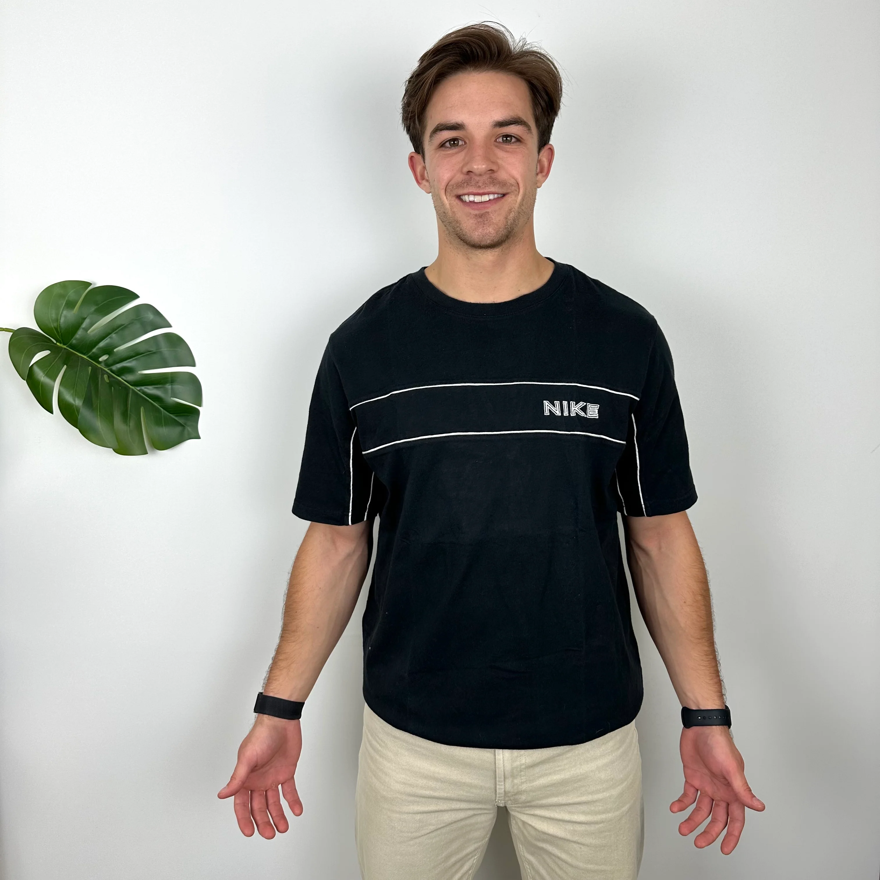 Nike Black Embroidered Spell Out T Shirt (XL) - Image 4